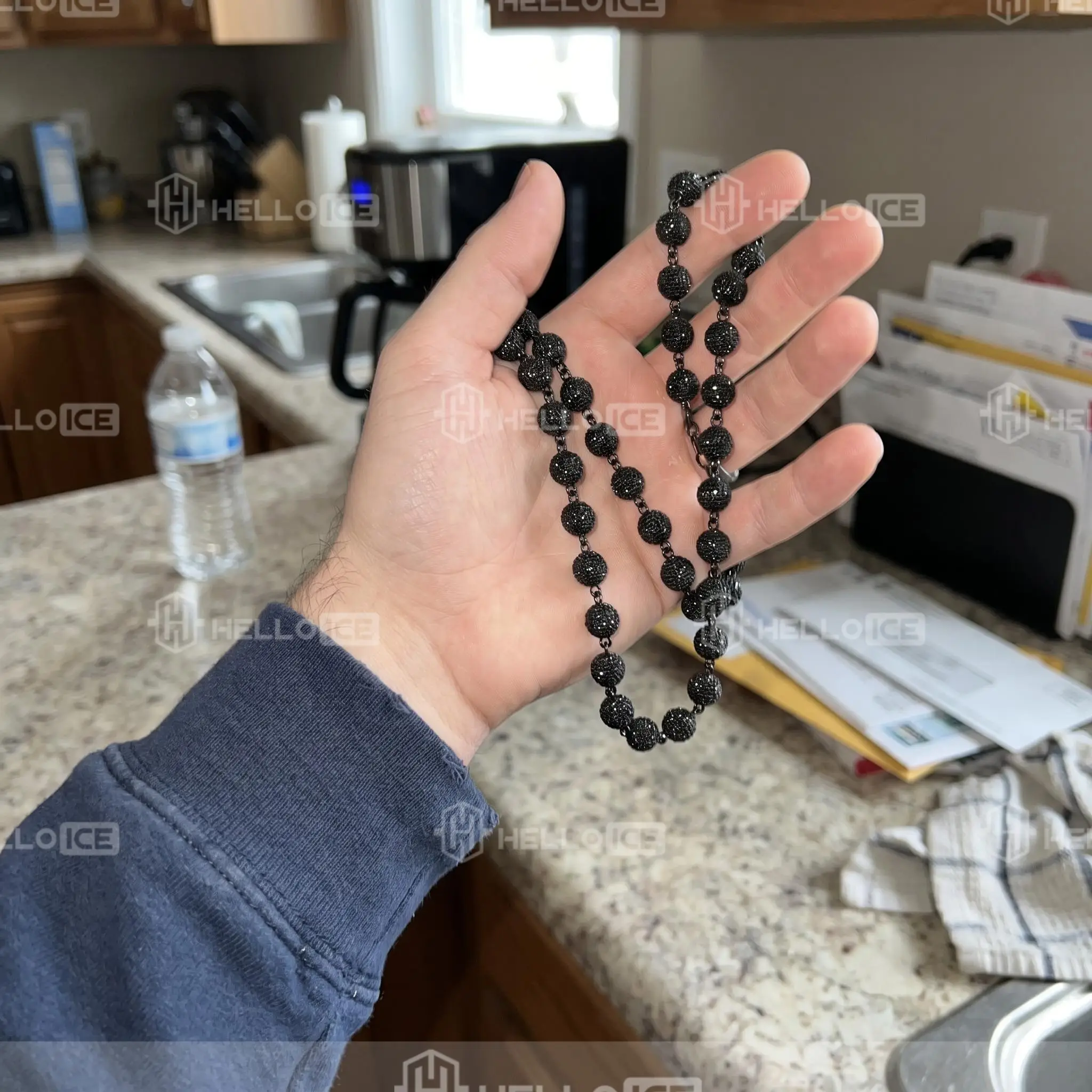 Helloice Review Image