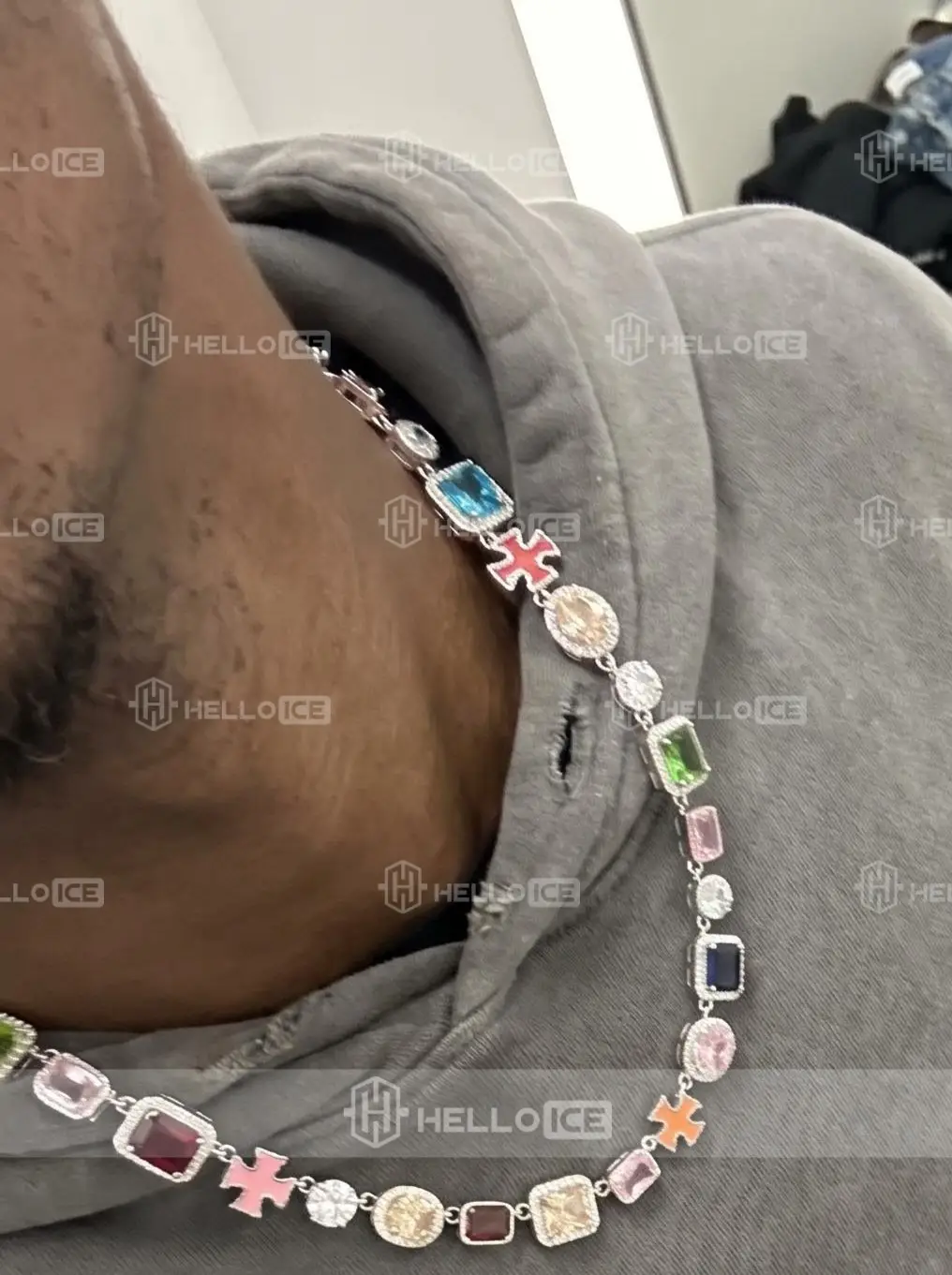 Helloice Review Image