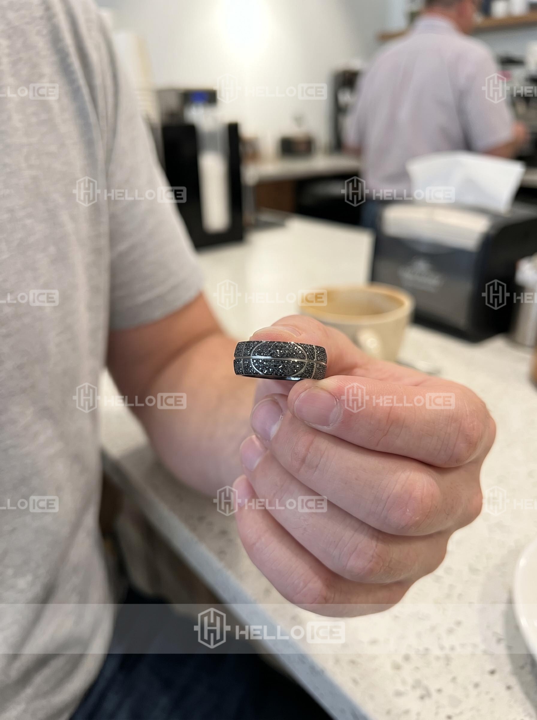 Helloice Review Image