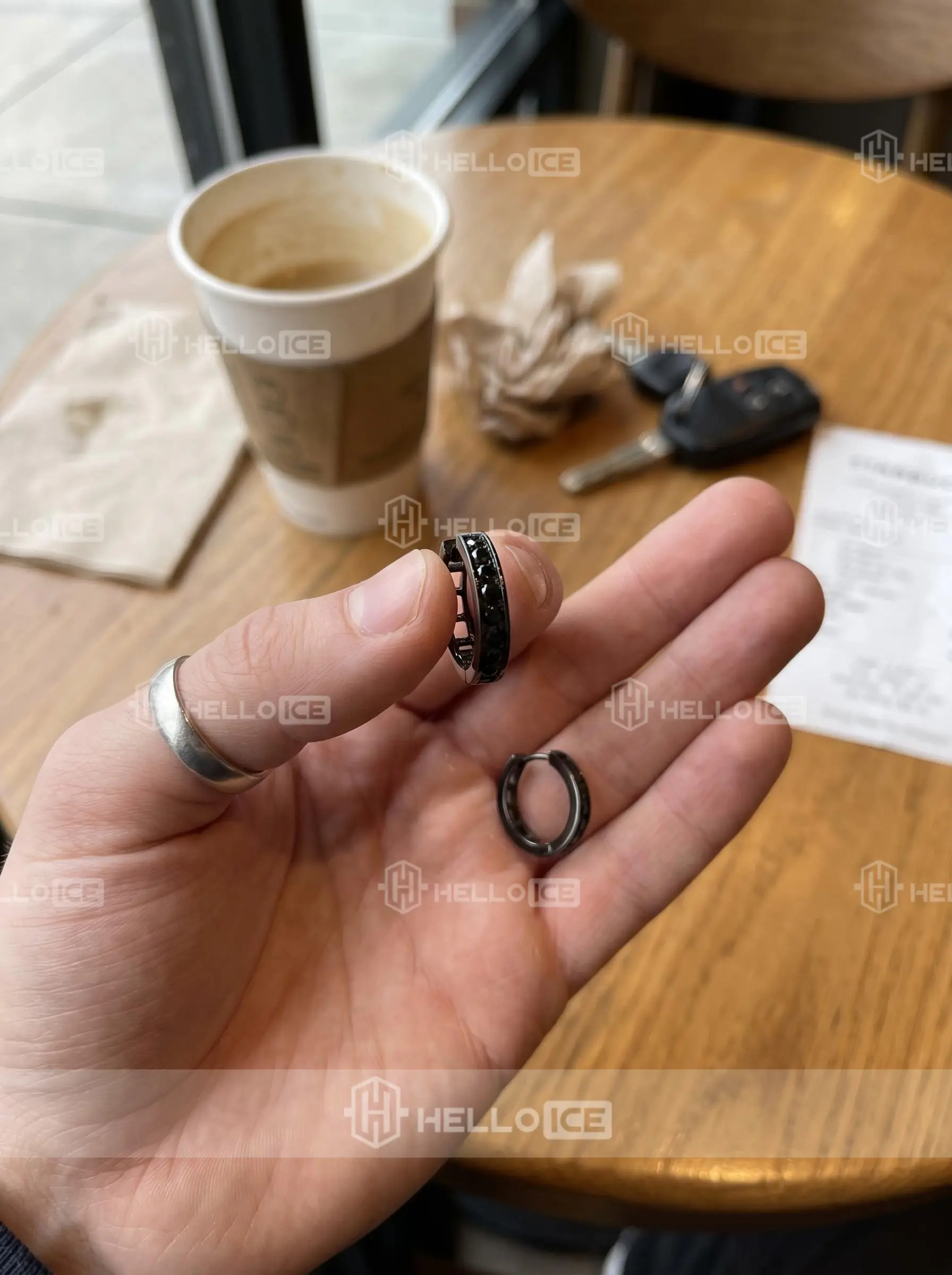 Helloice Review Image