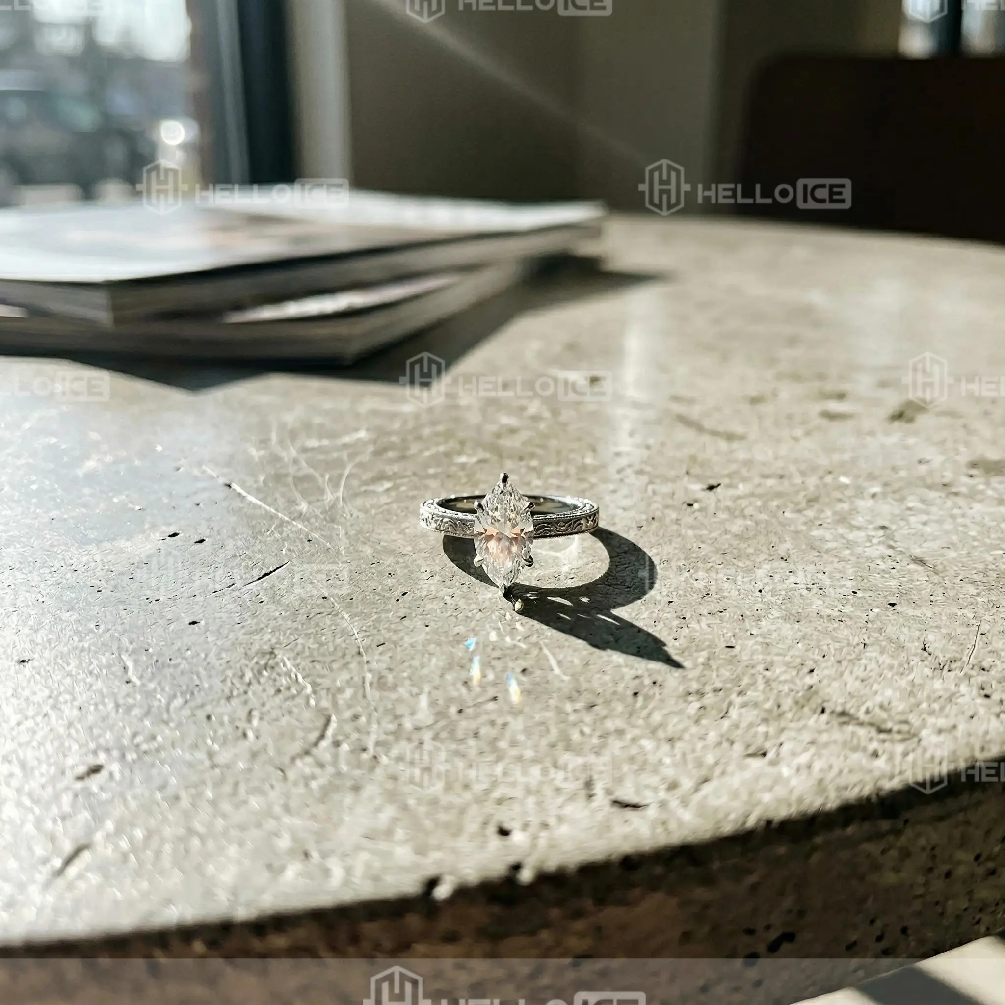 Helloice Review Image