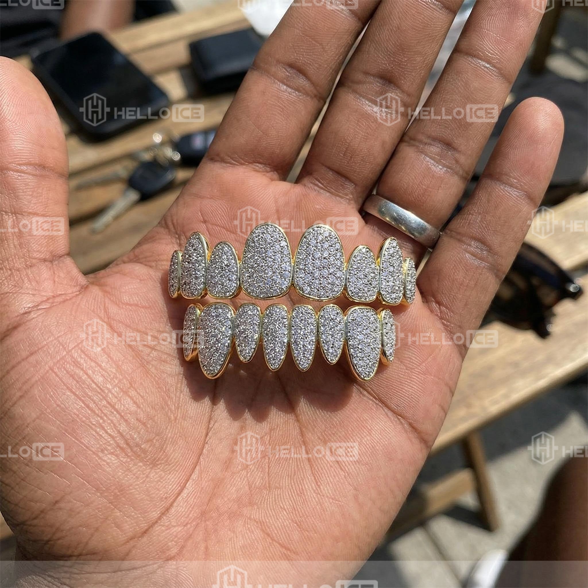 Helloice Review Image