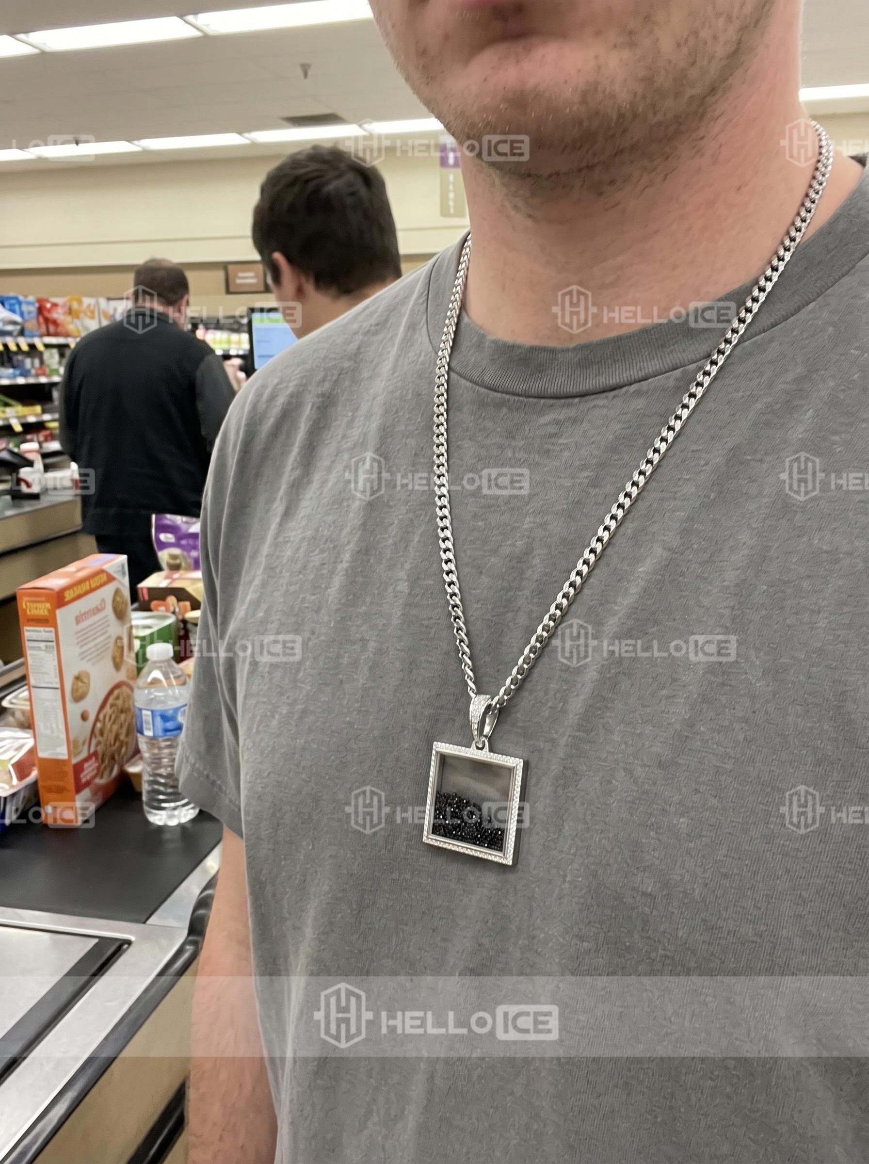 Helloice Review Image