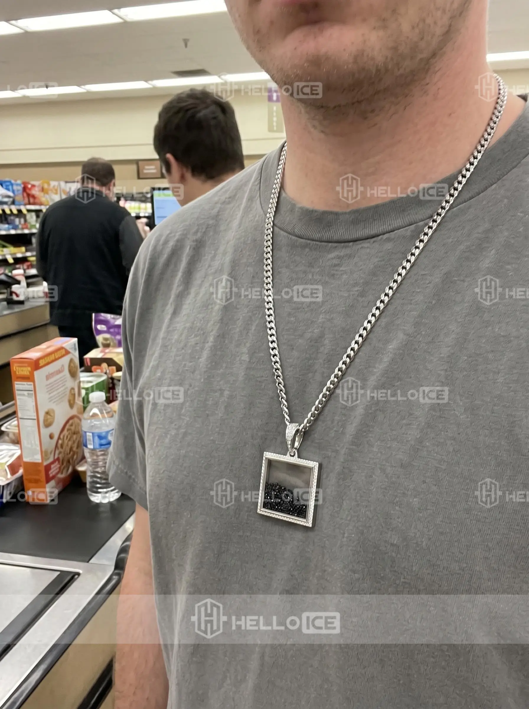 Helloice Review Image