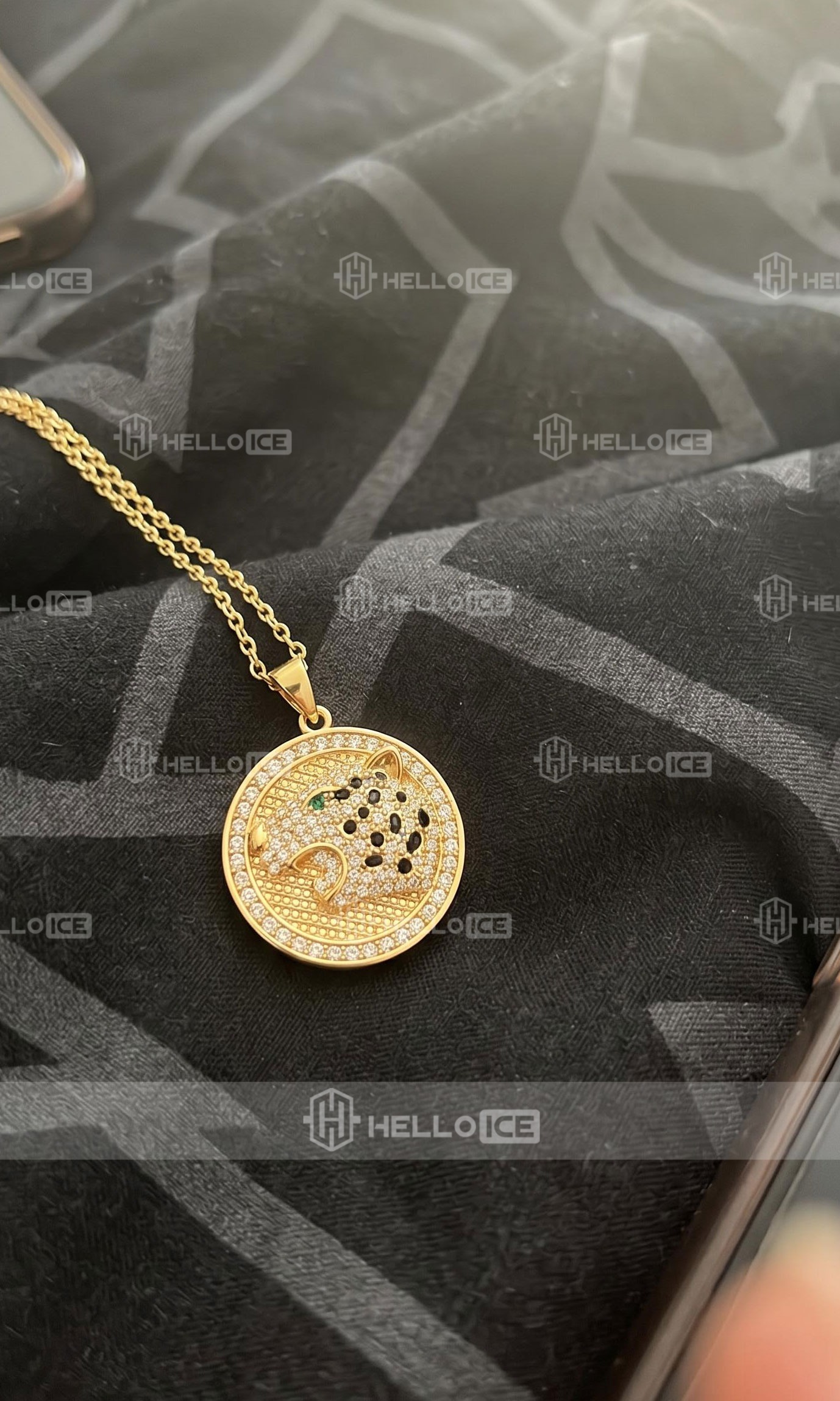 Helloice Review Image