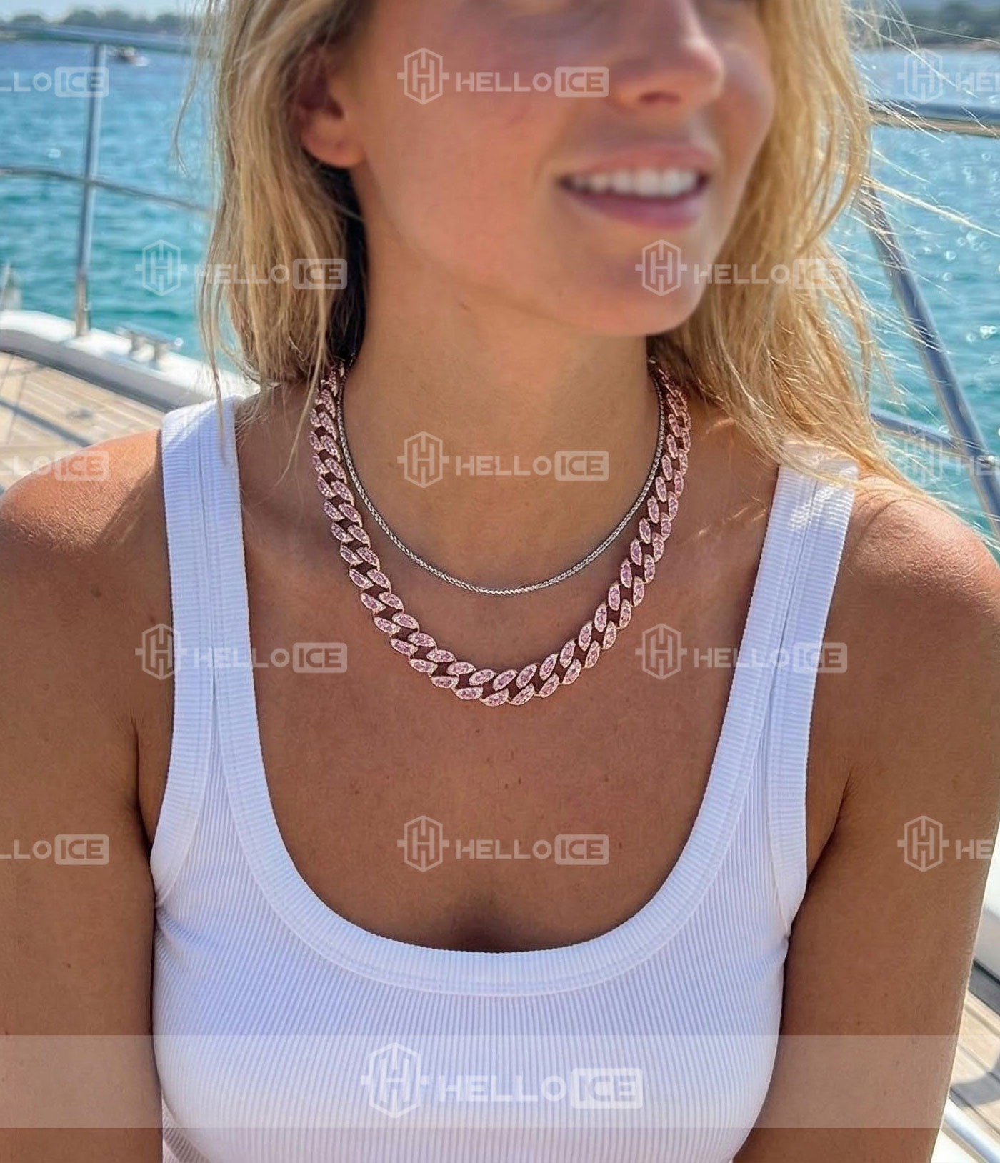 Helloice Review Image