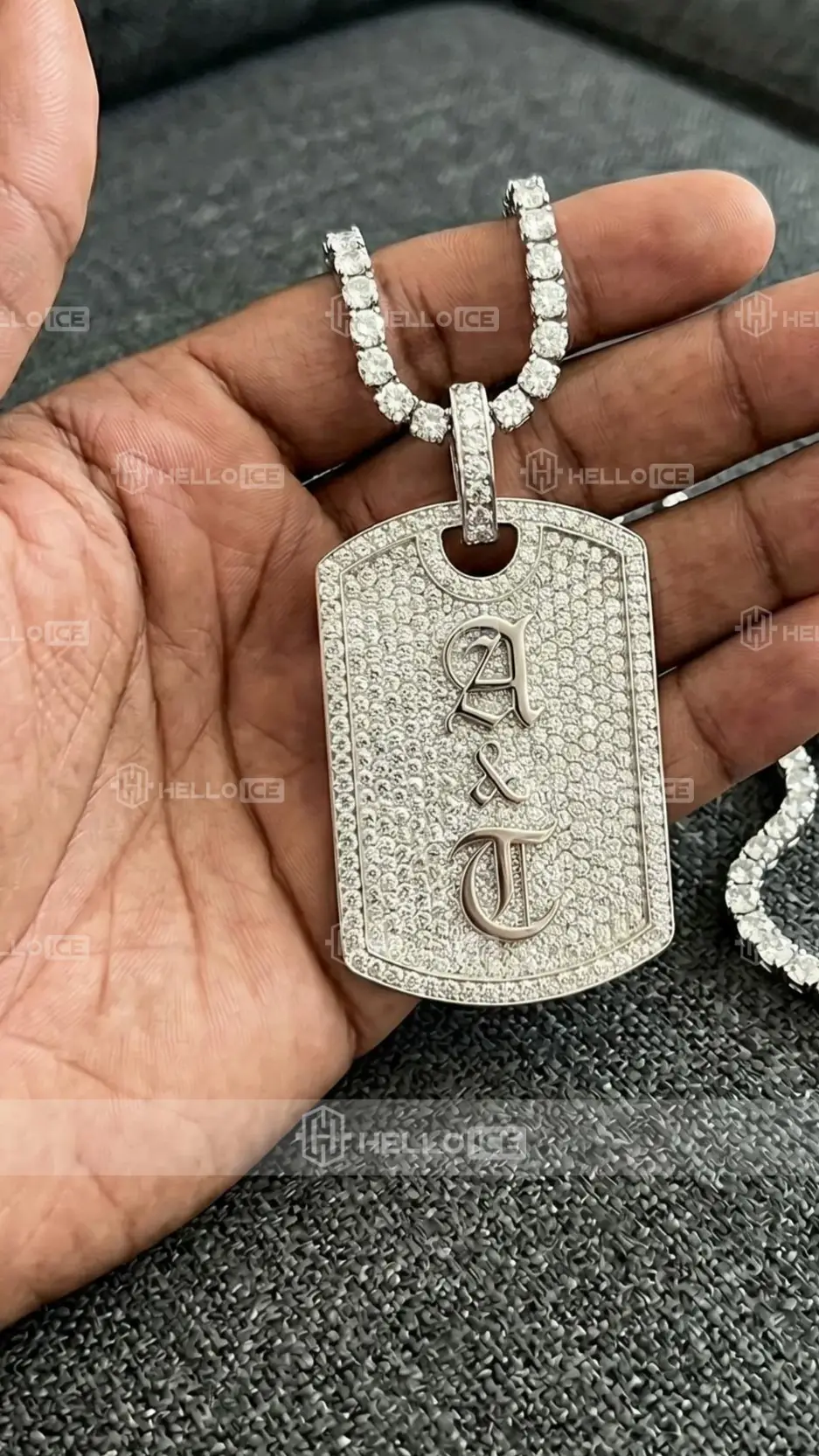Helloice Review Image