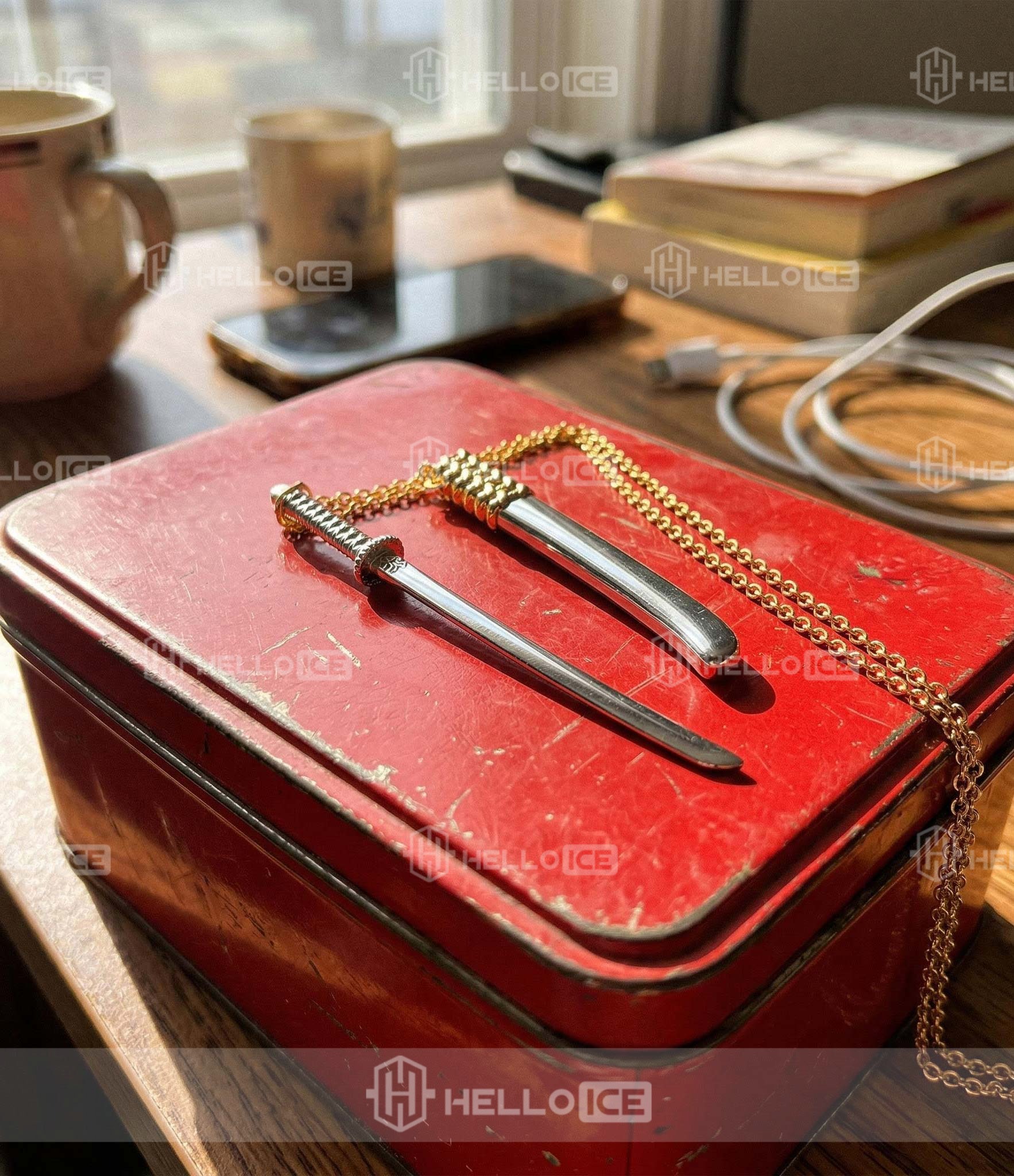 Helloice Review Image