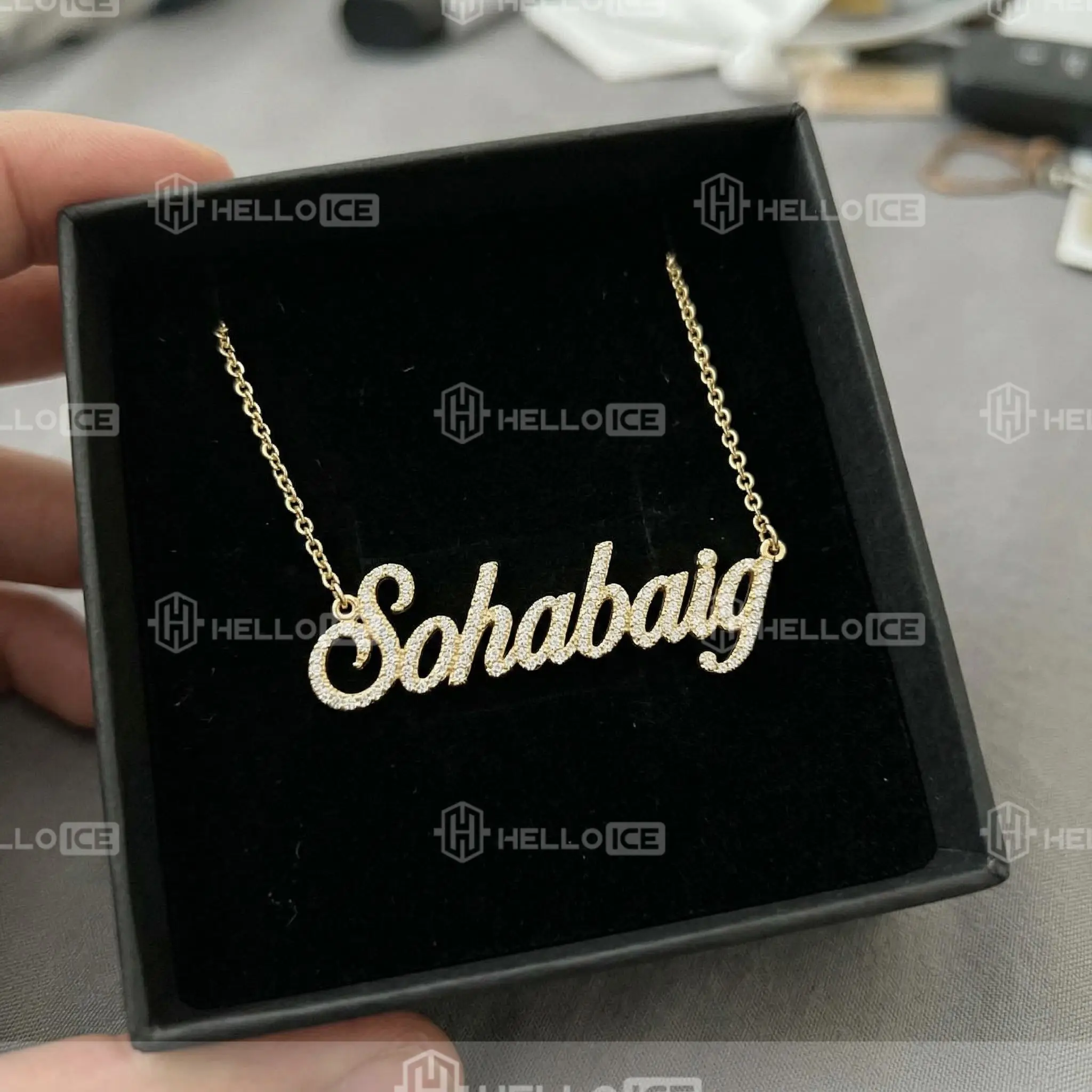 Helloice Review Image