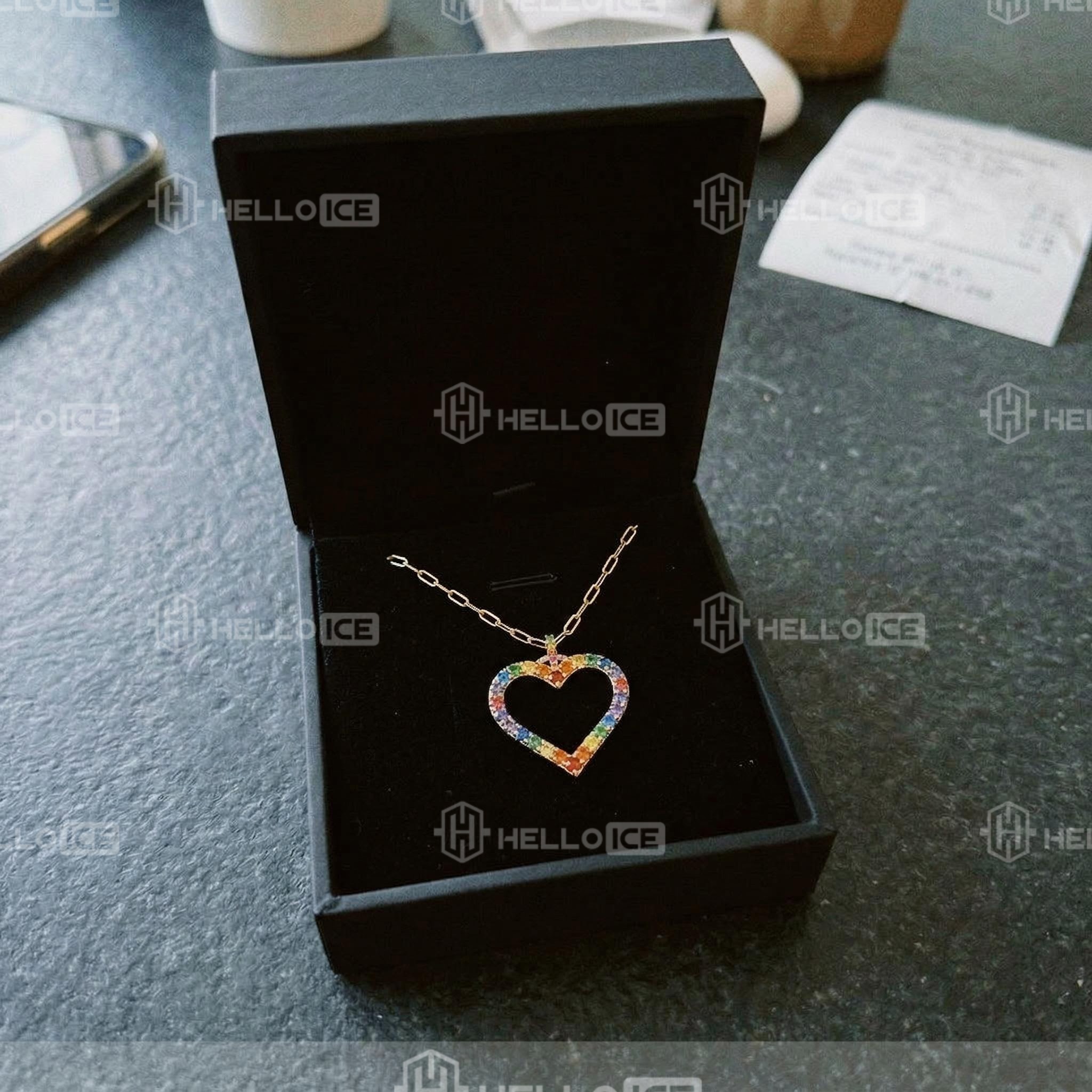 Helloice Review Image