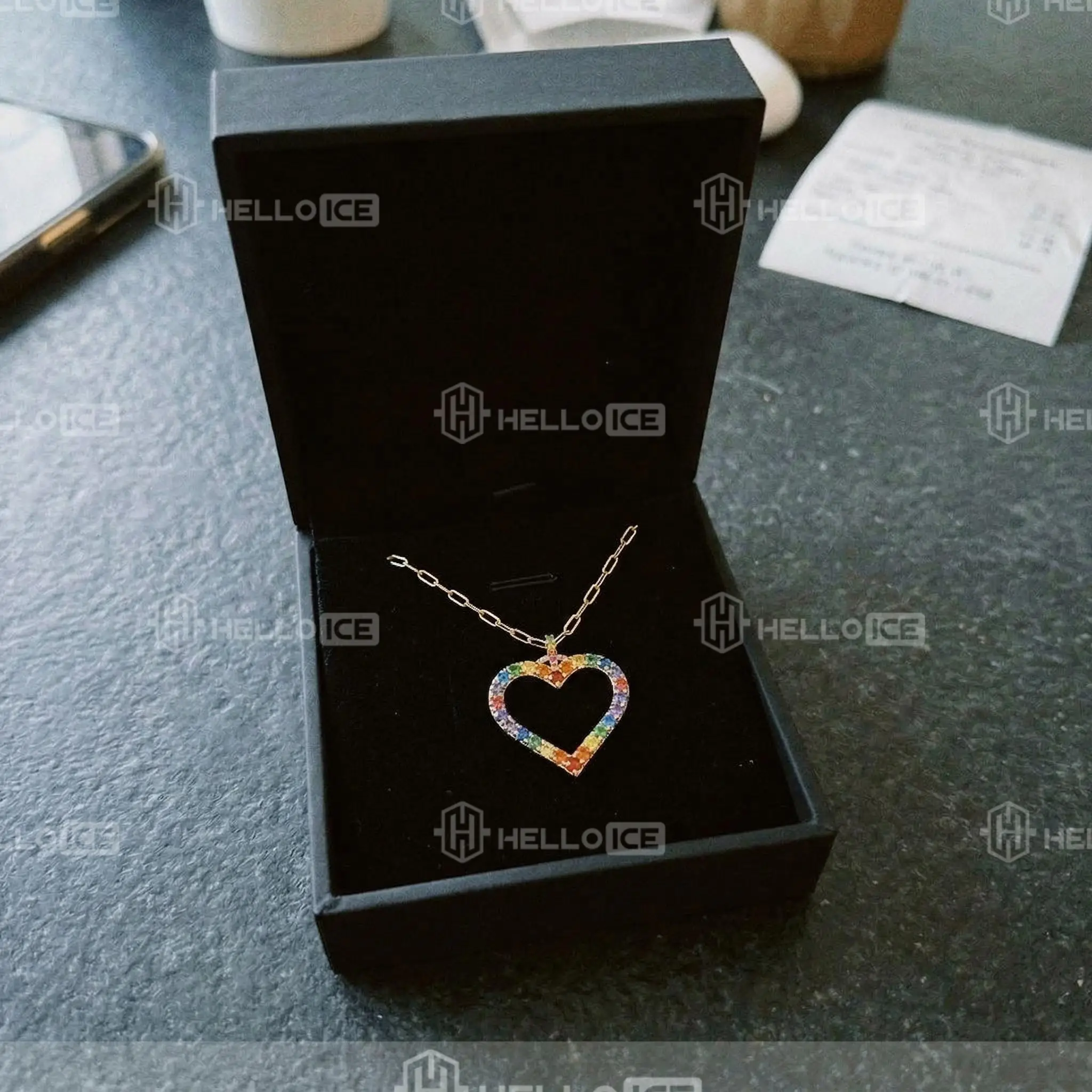 Helloice Review Image