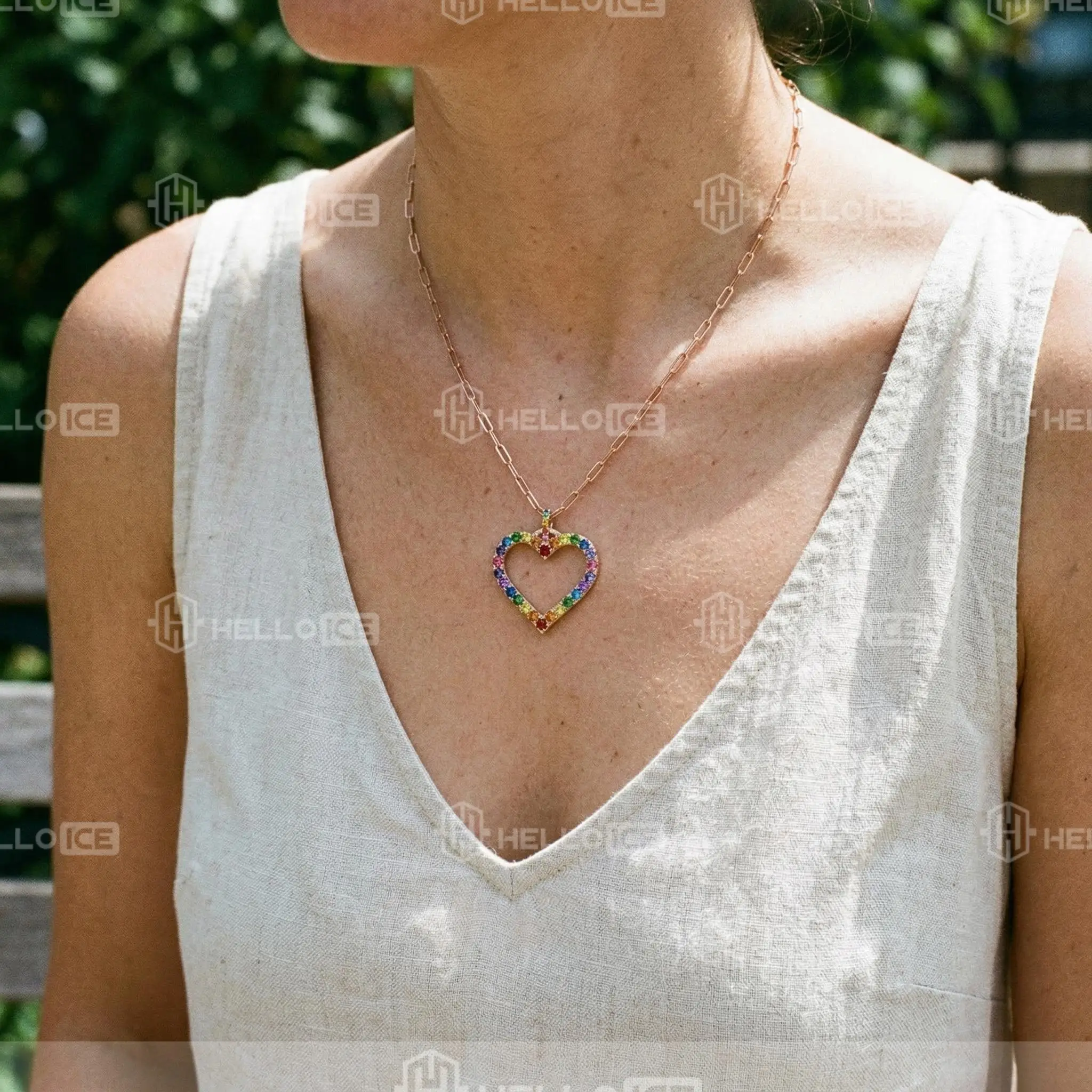 Helloice Review Image