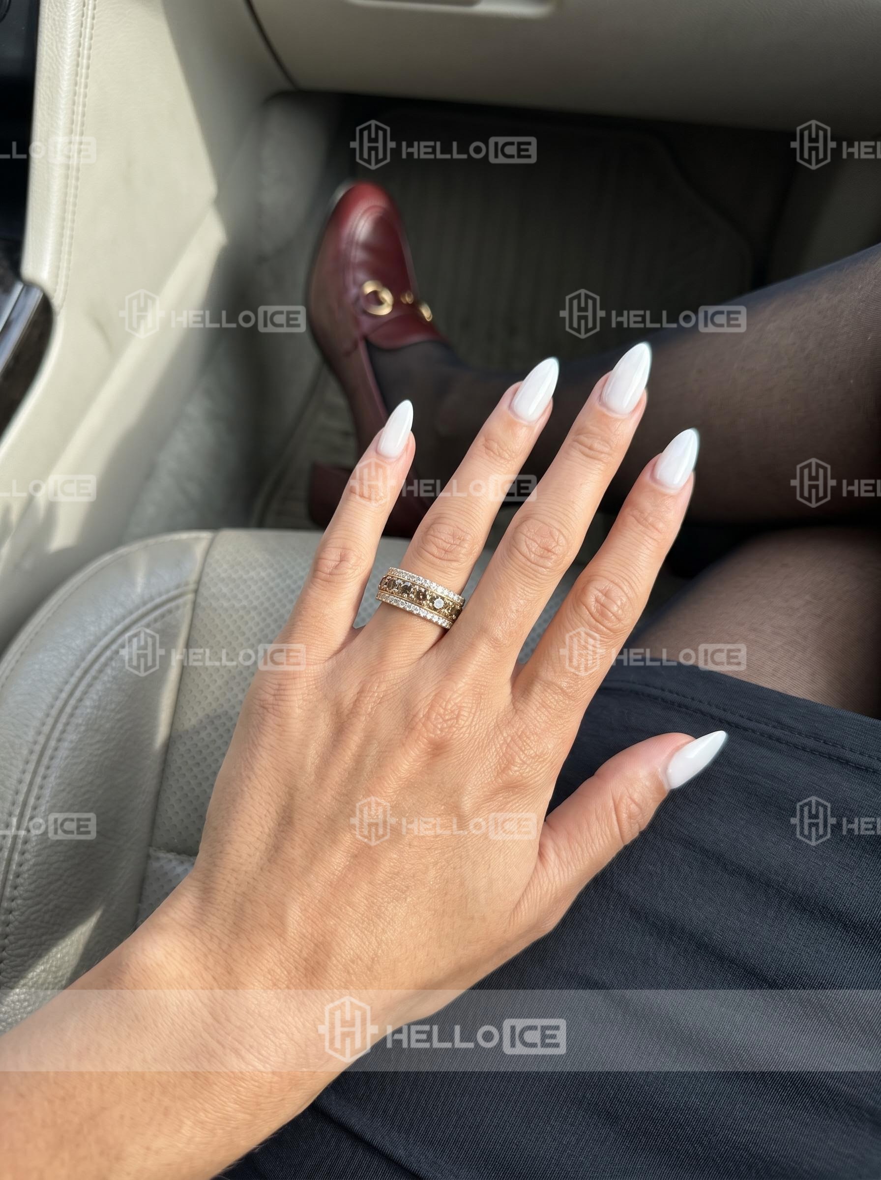 Helloice Review Image