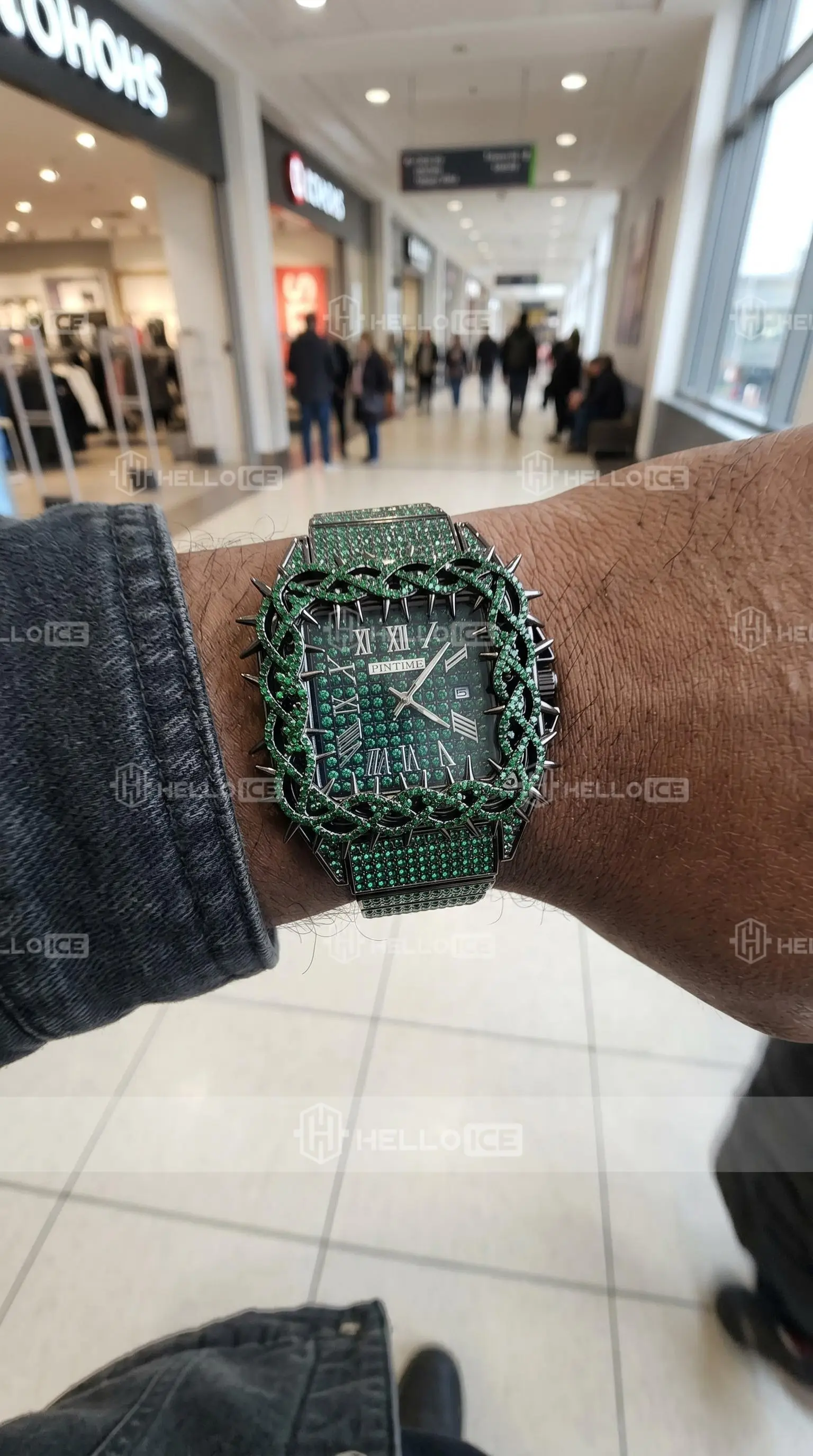 Helloice Review Image