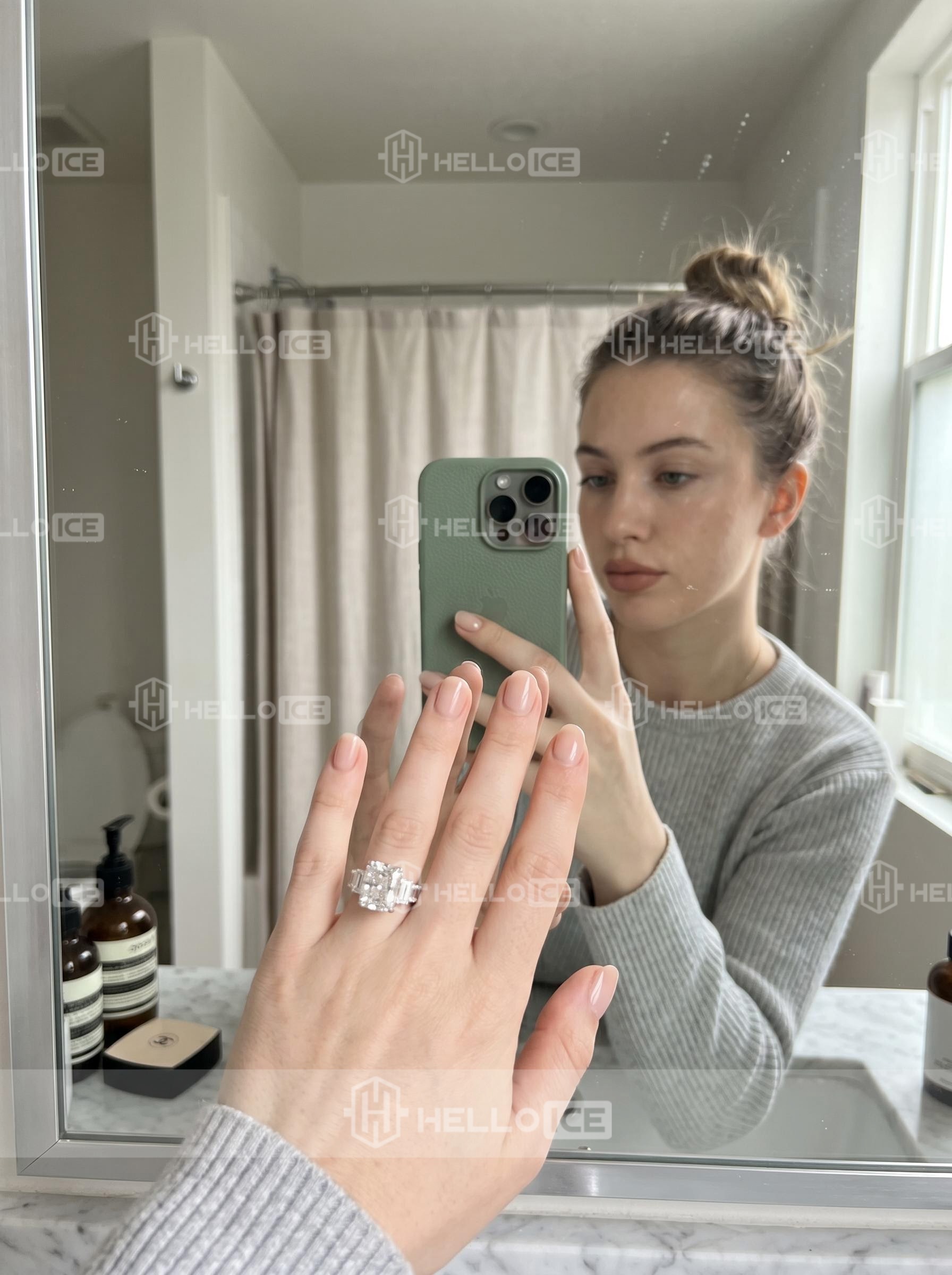 Helloice Review Image