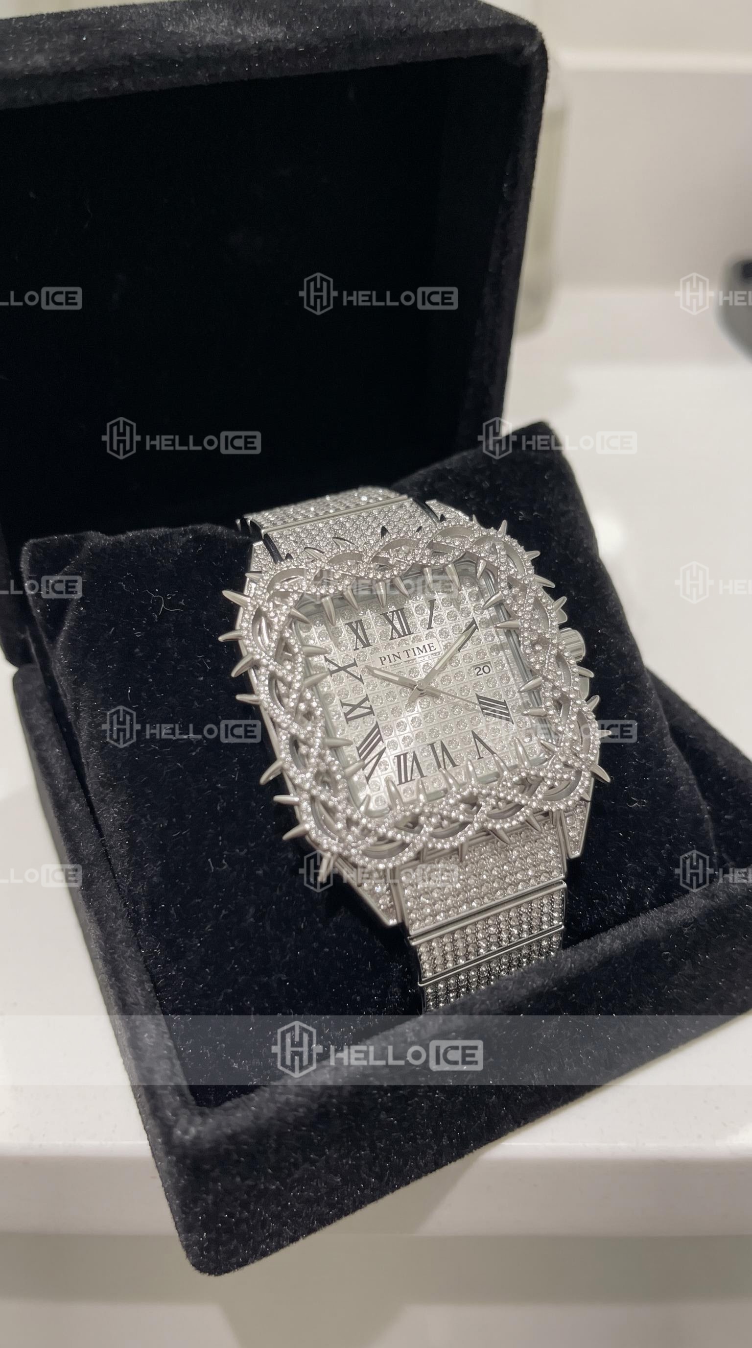Helloice Review Image