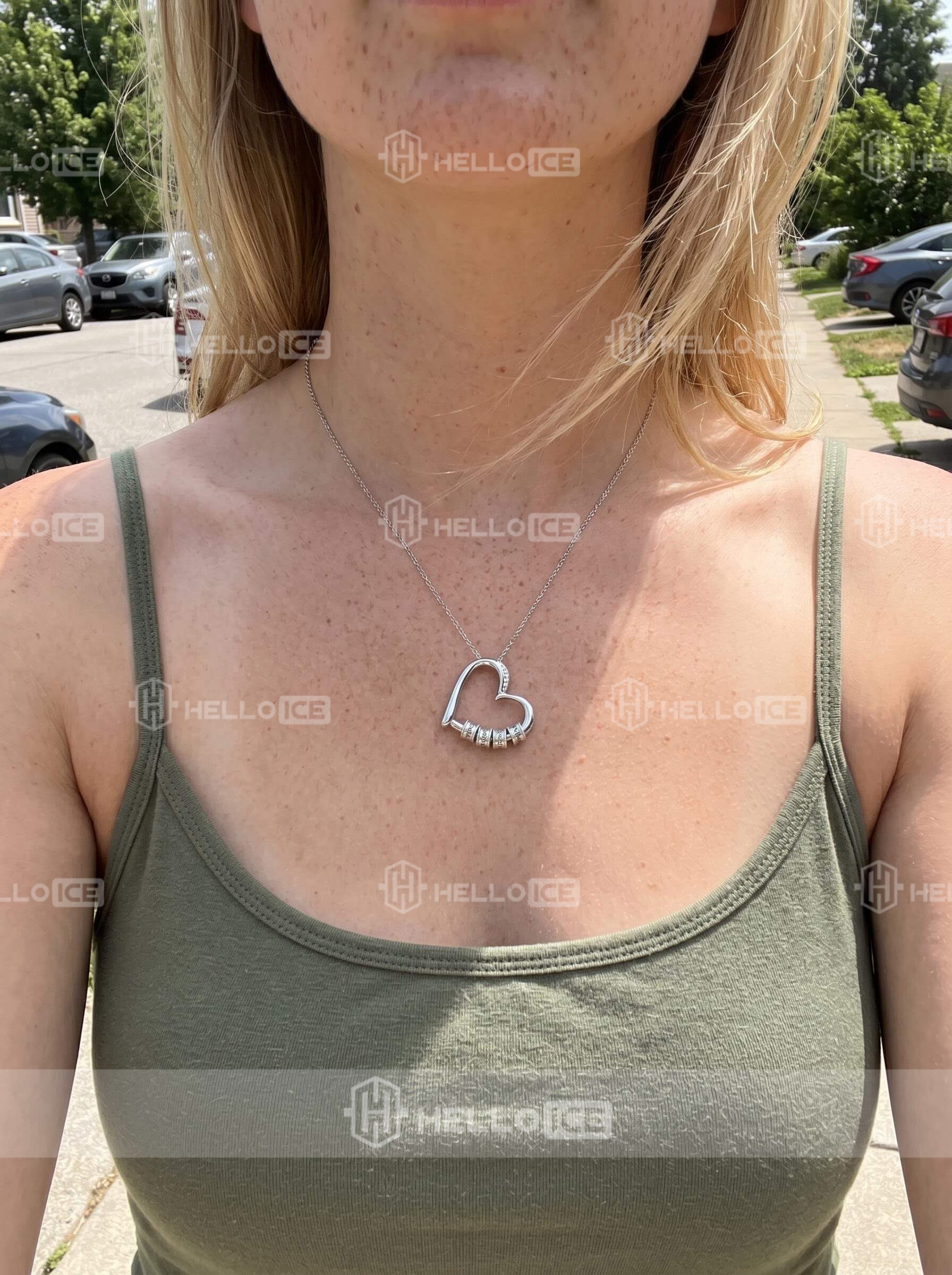 Helloice Review Image