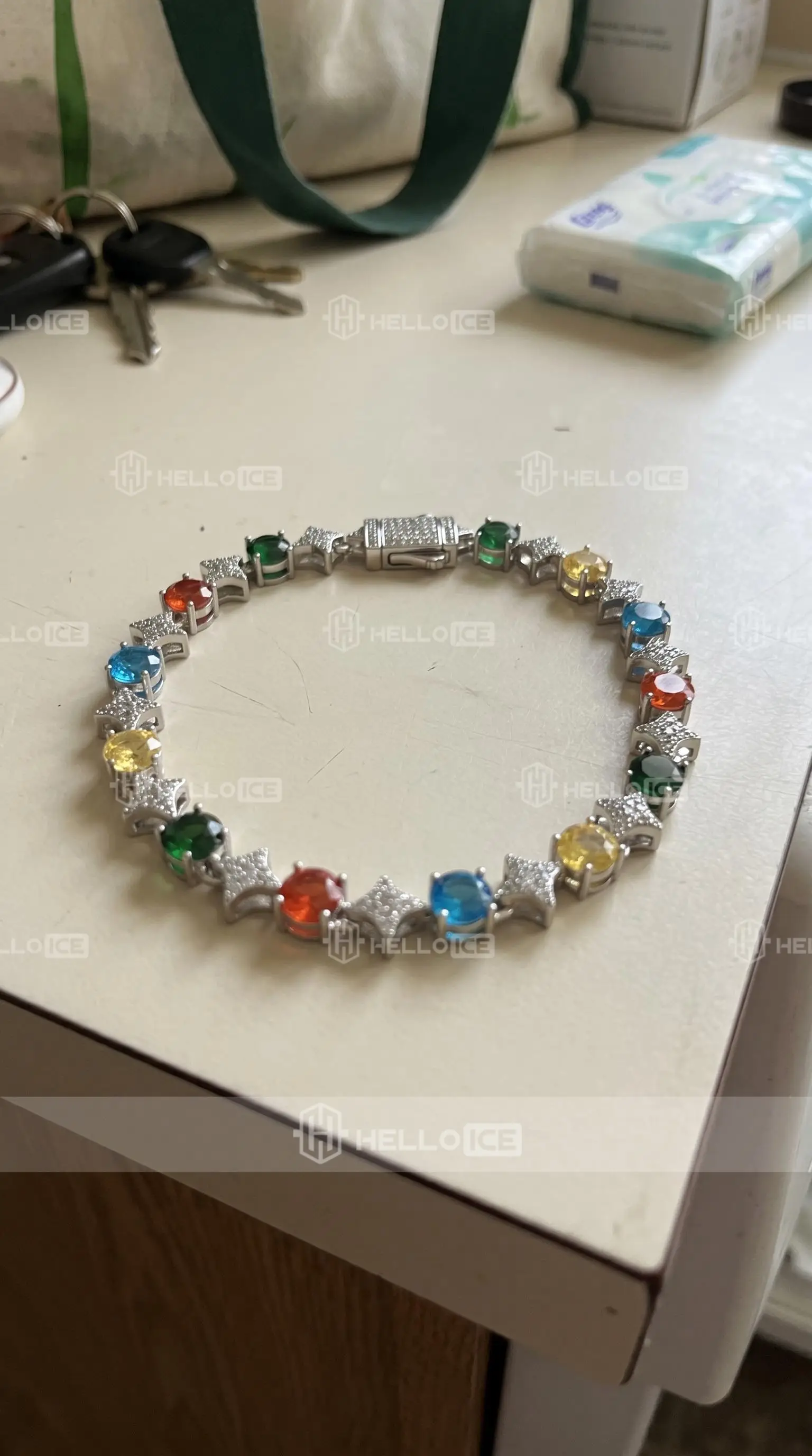 Helloice Review Image