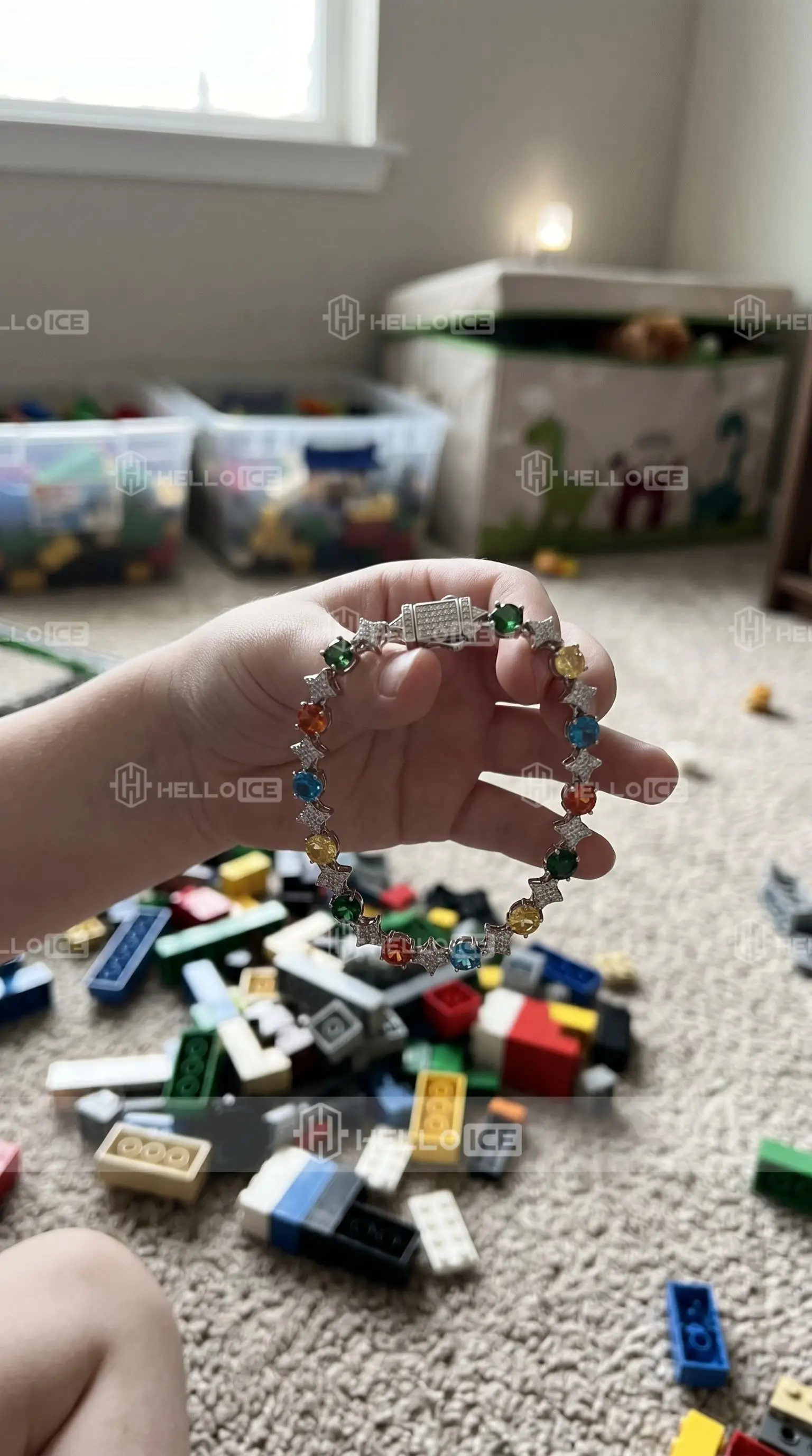 Helloice Review Image