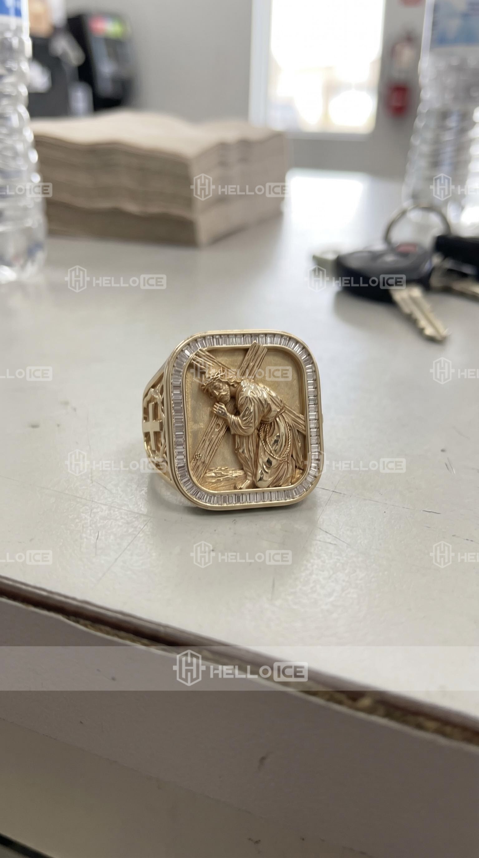 Helloice Review Image