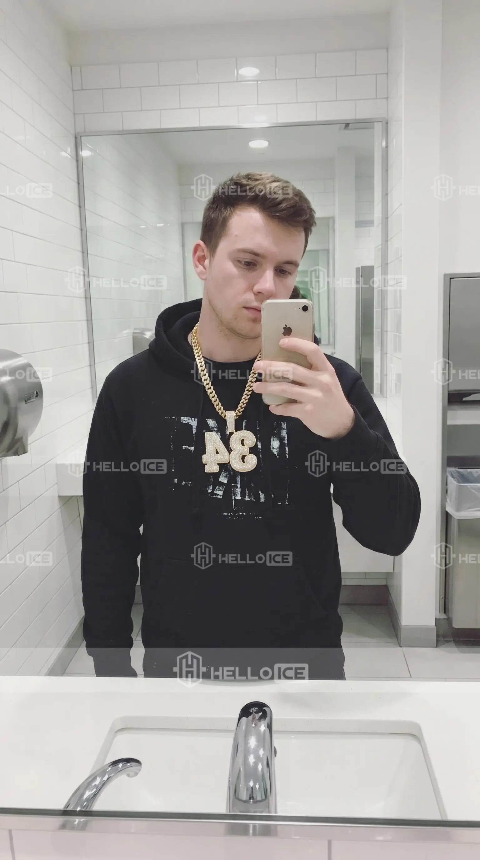 Helloice Review Image