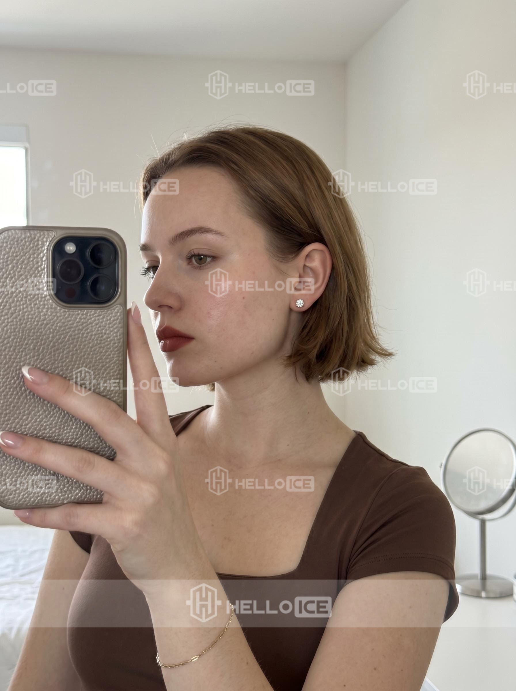 Helloice Review Image