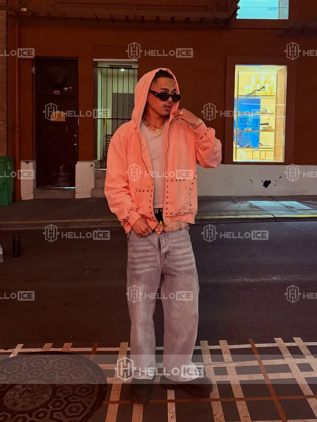 Helloice Review Image