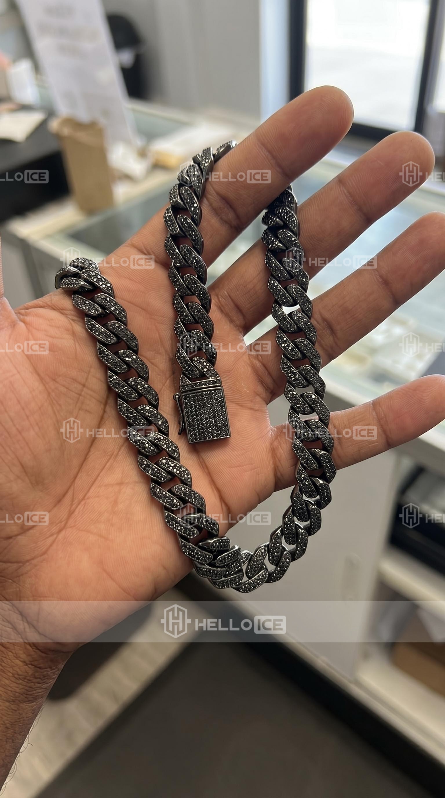 Helloice Review Image