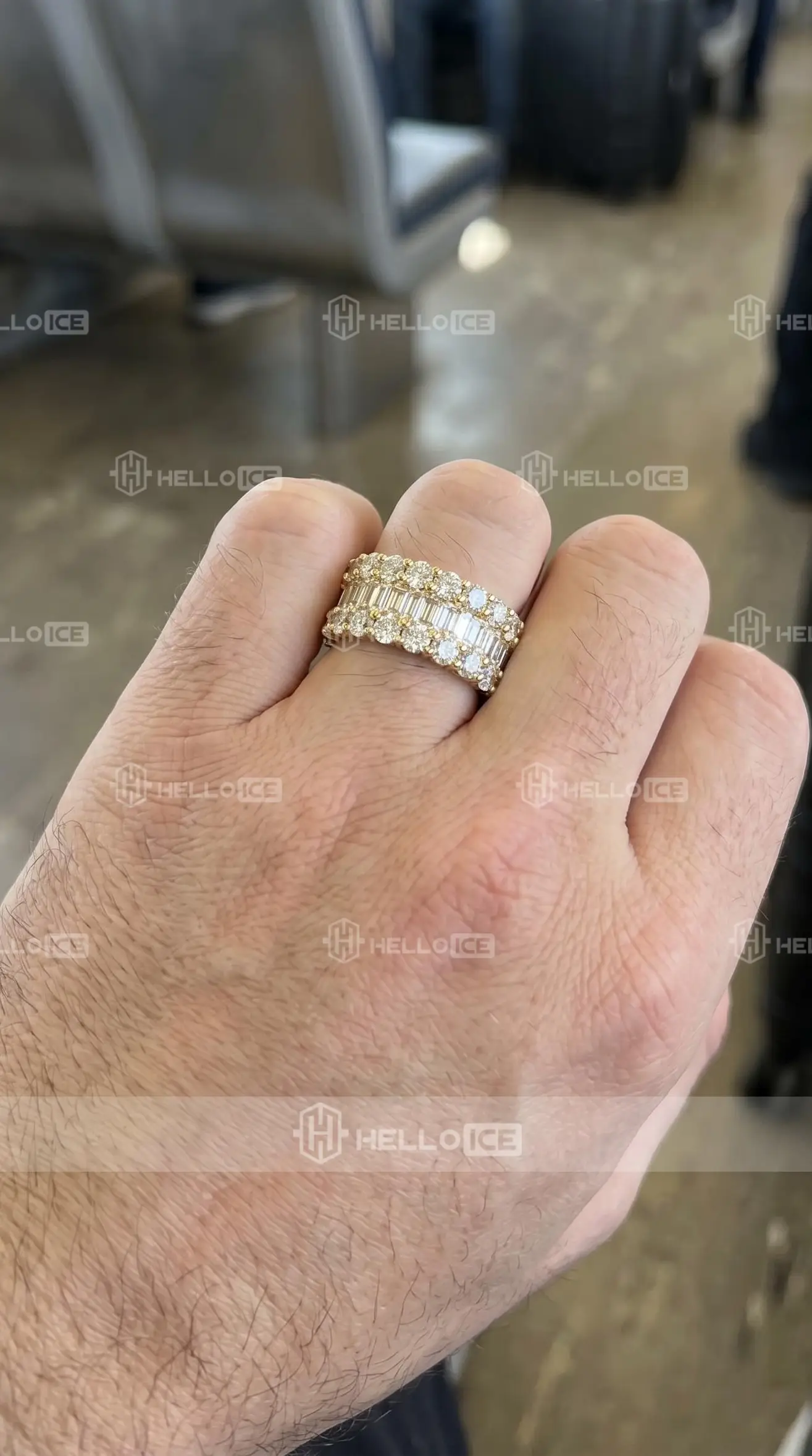 Helloice Review Image