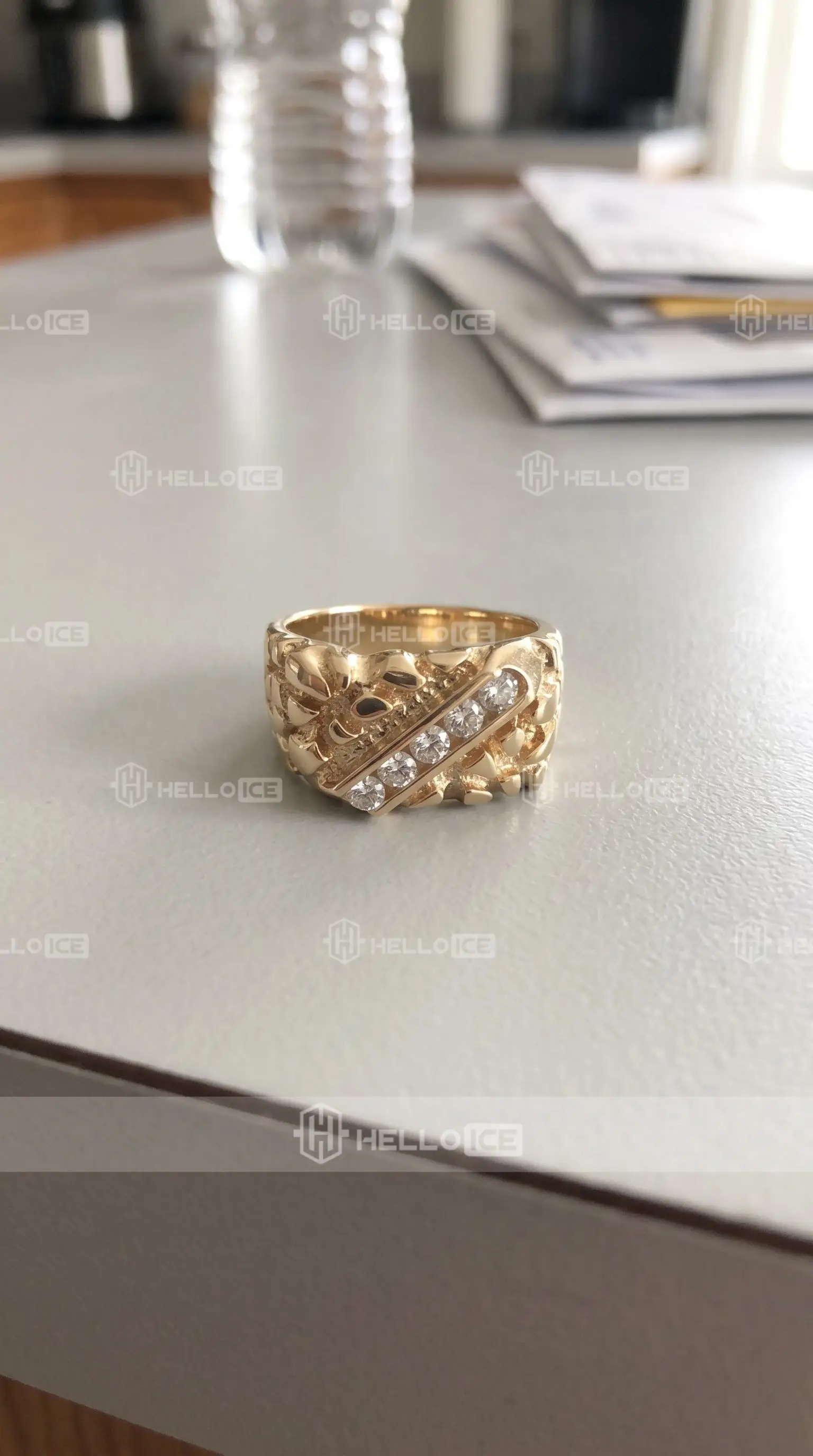 Helloice Review Image
