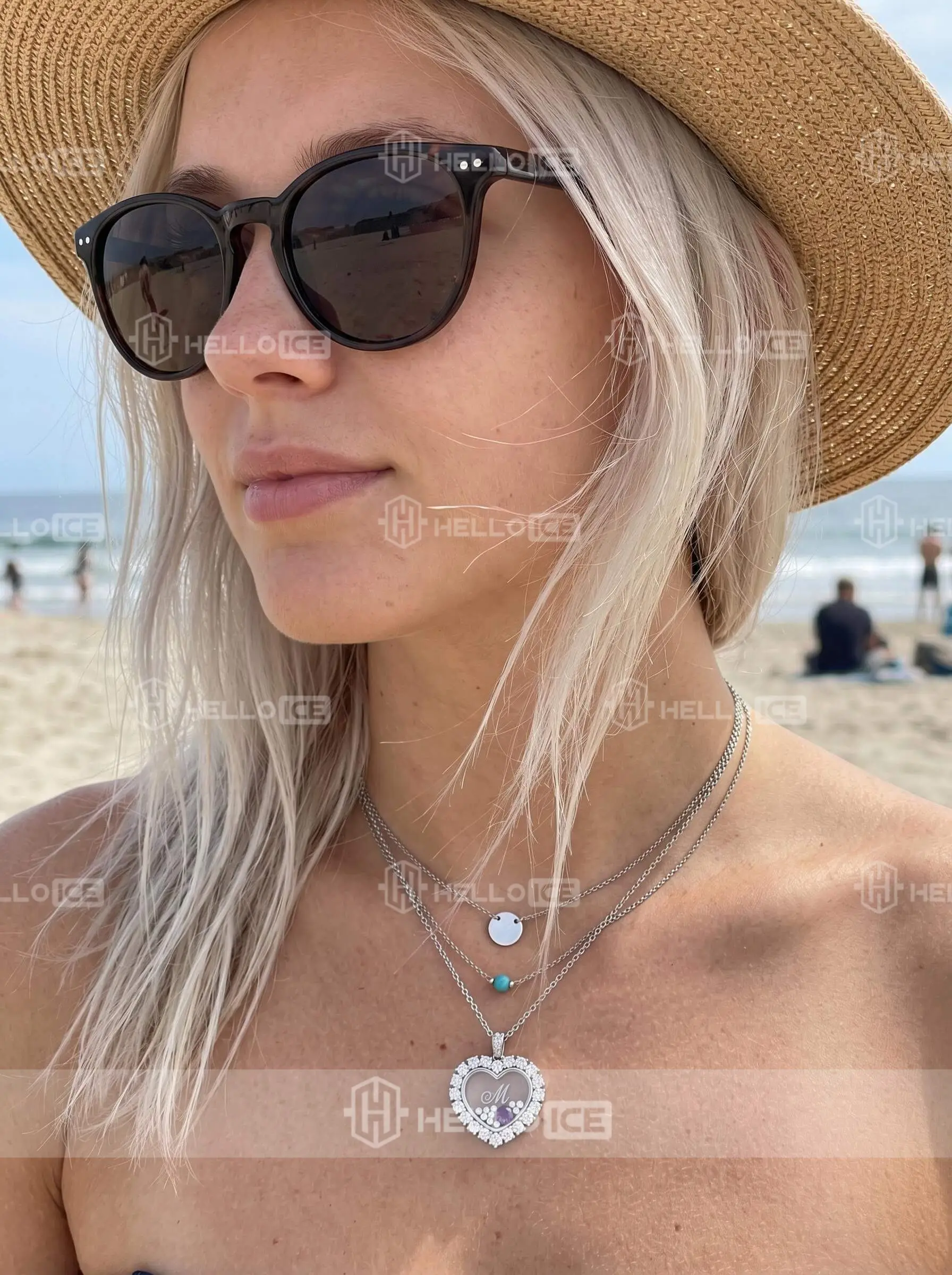 Helloice Review Image