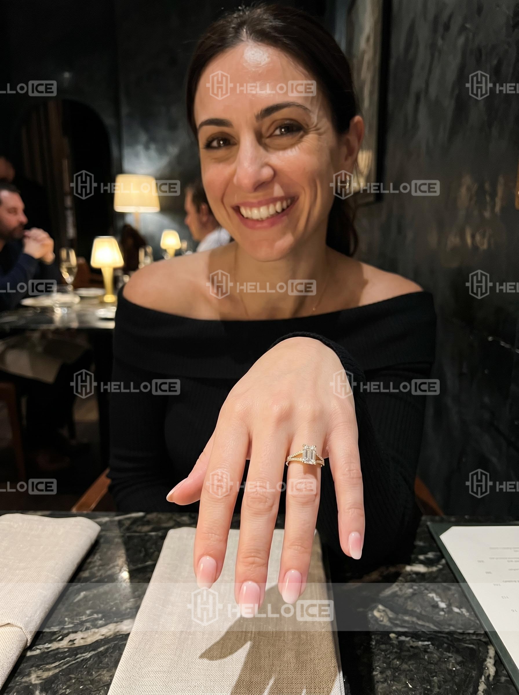 Helloice Review Image