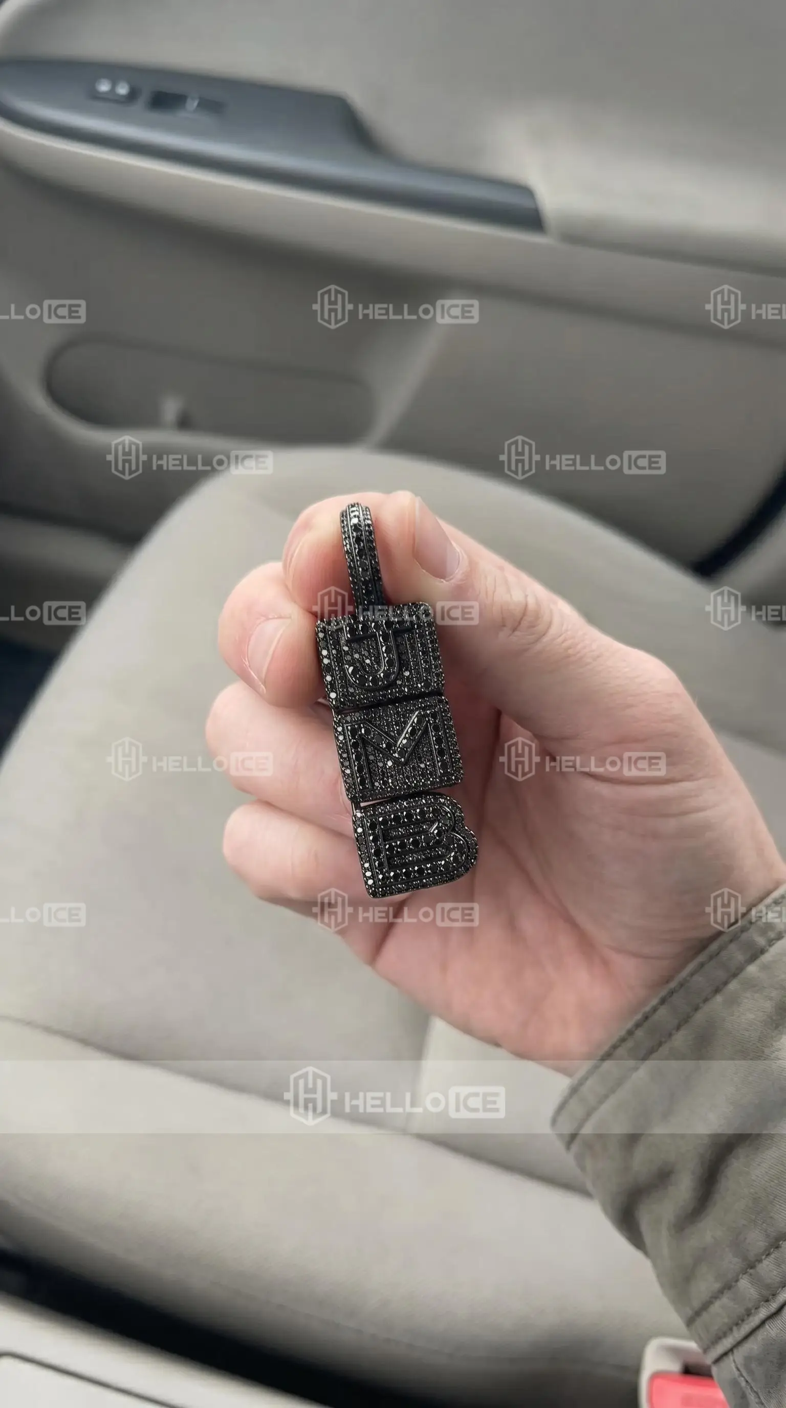 Helloice Review Image