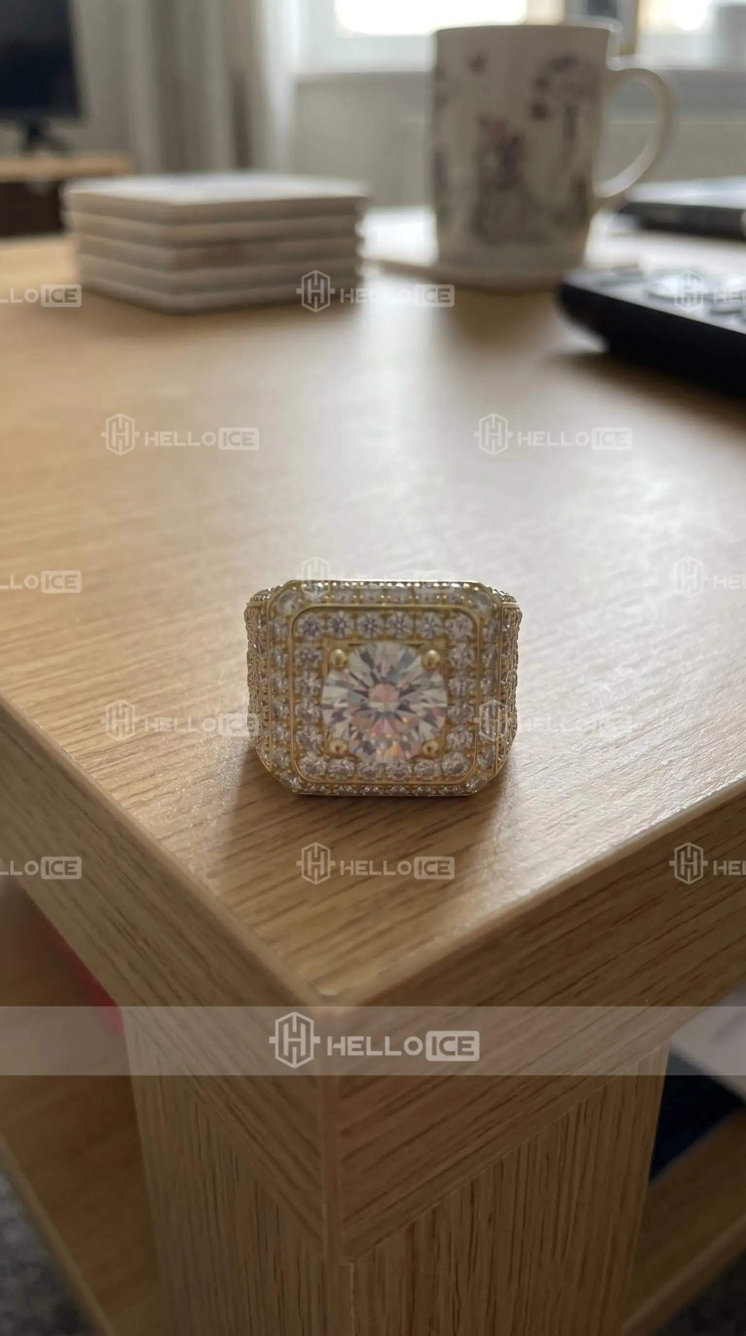 Helloice Review Image