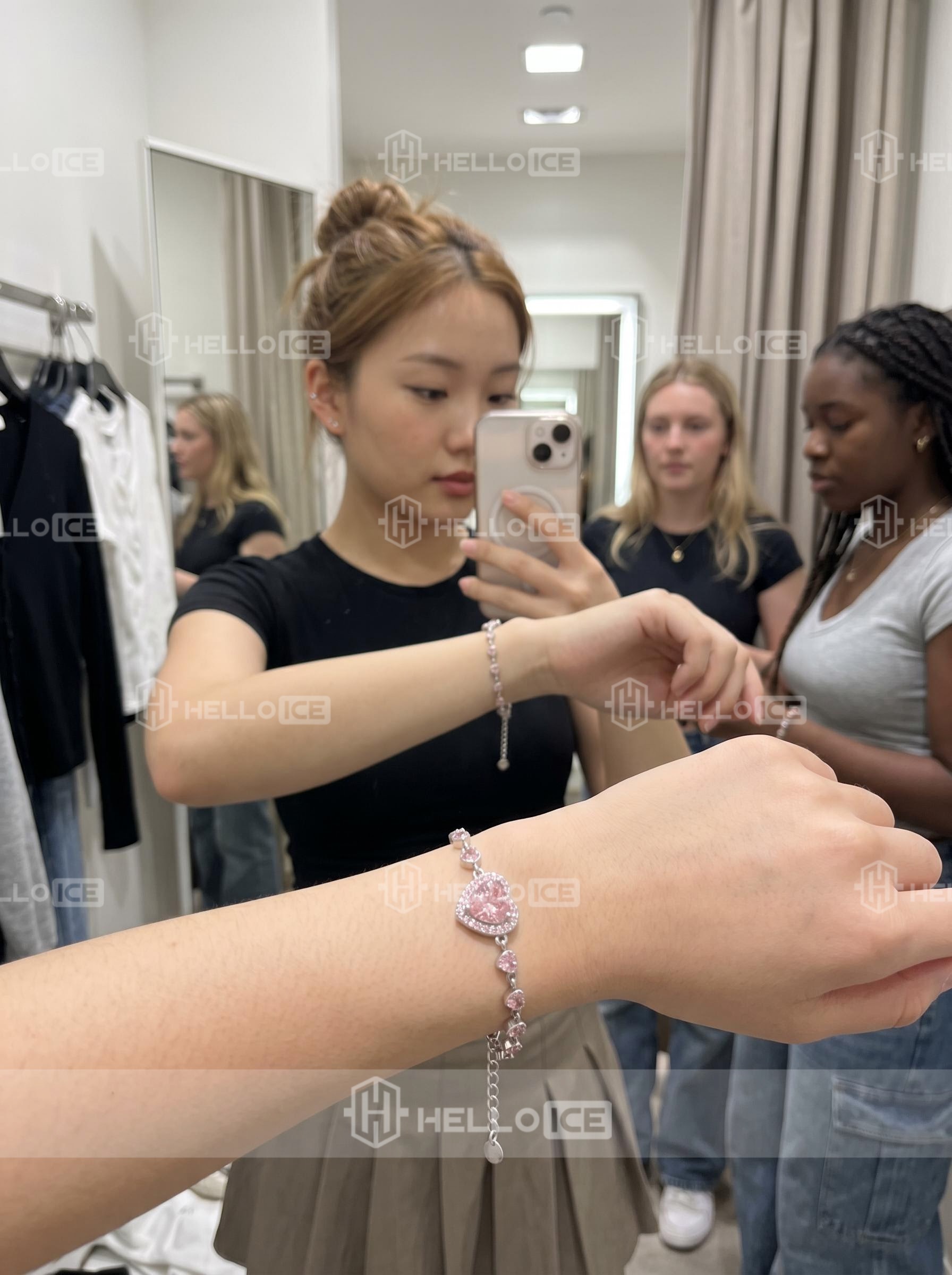 Helloice Review Image
