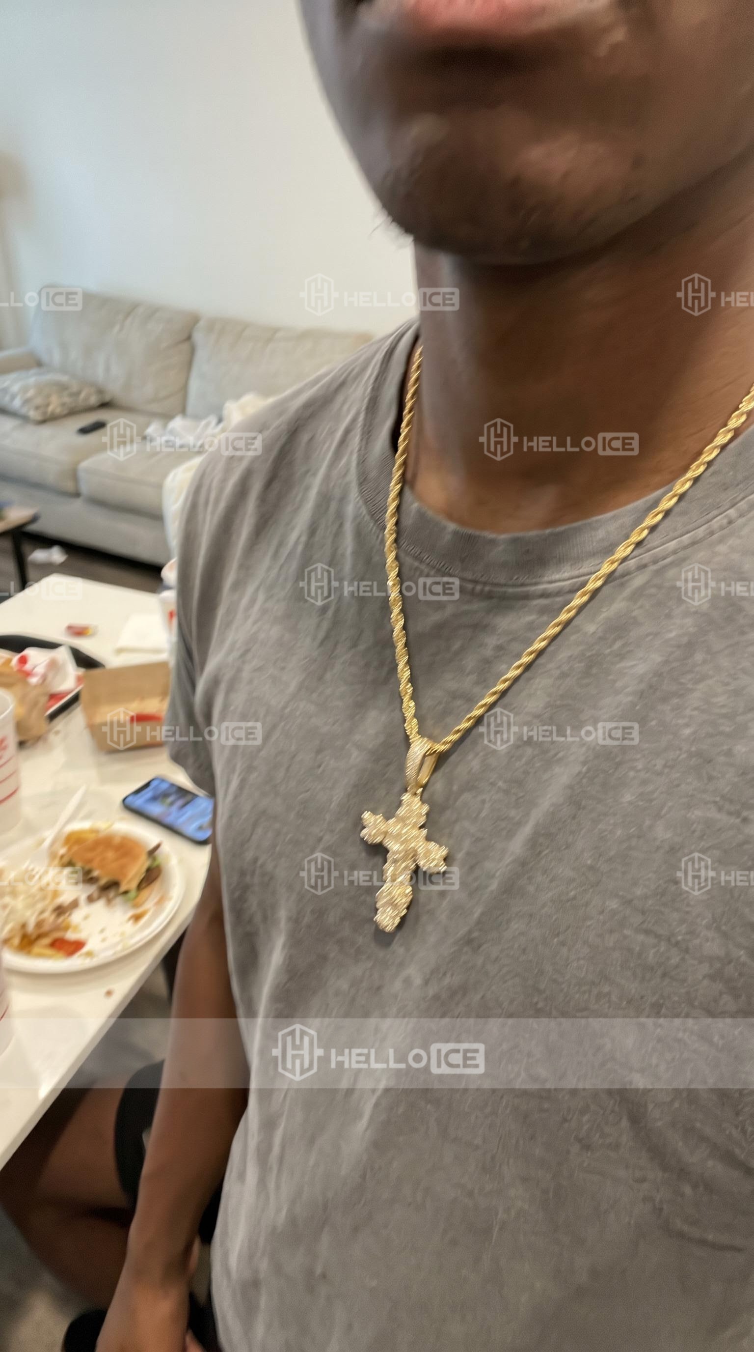 Helloice Review Image