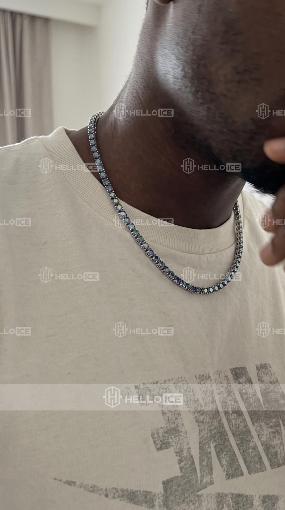 Helloice Review Image