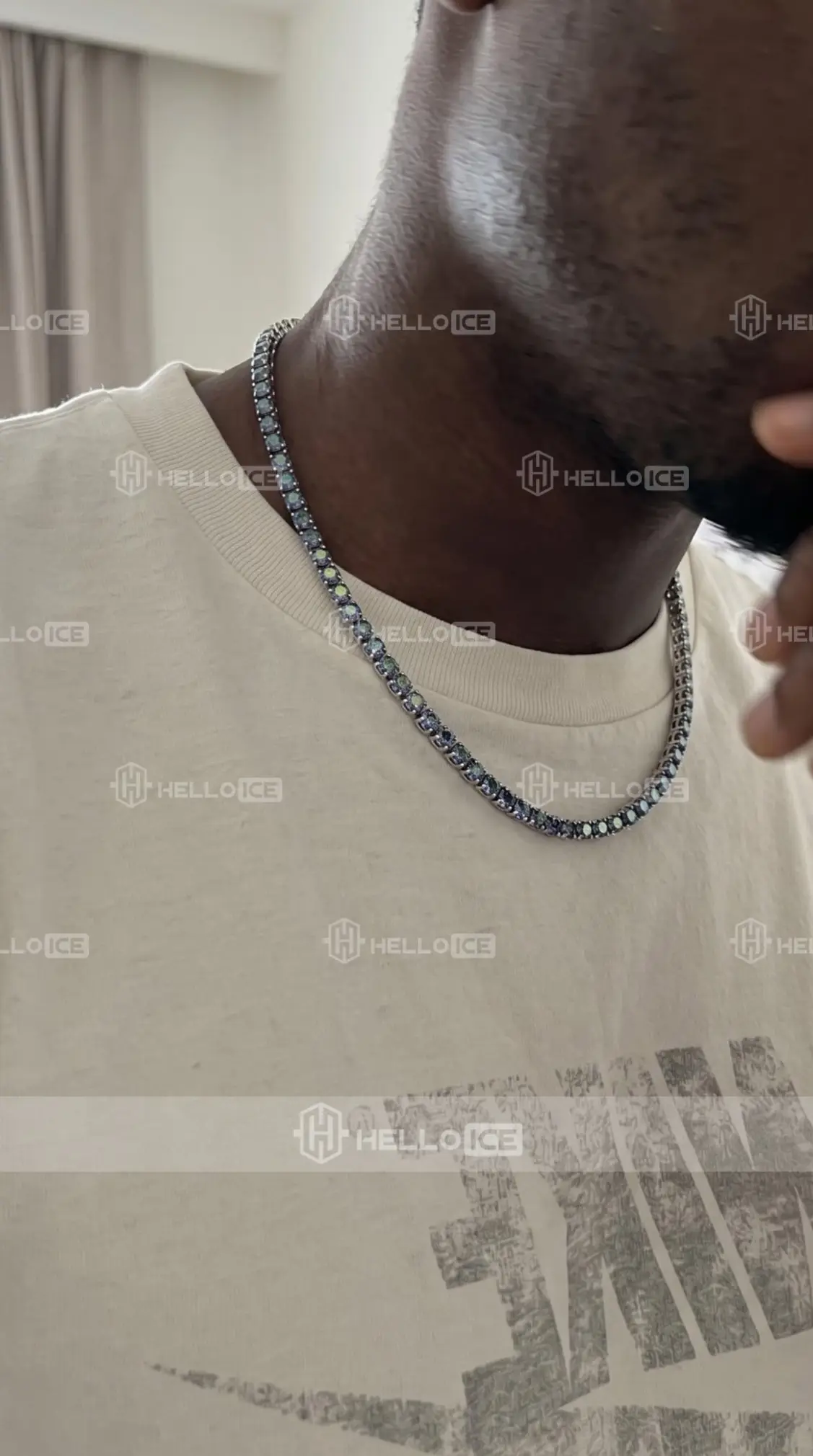 Helloice Review Image