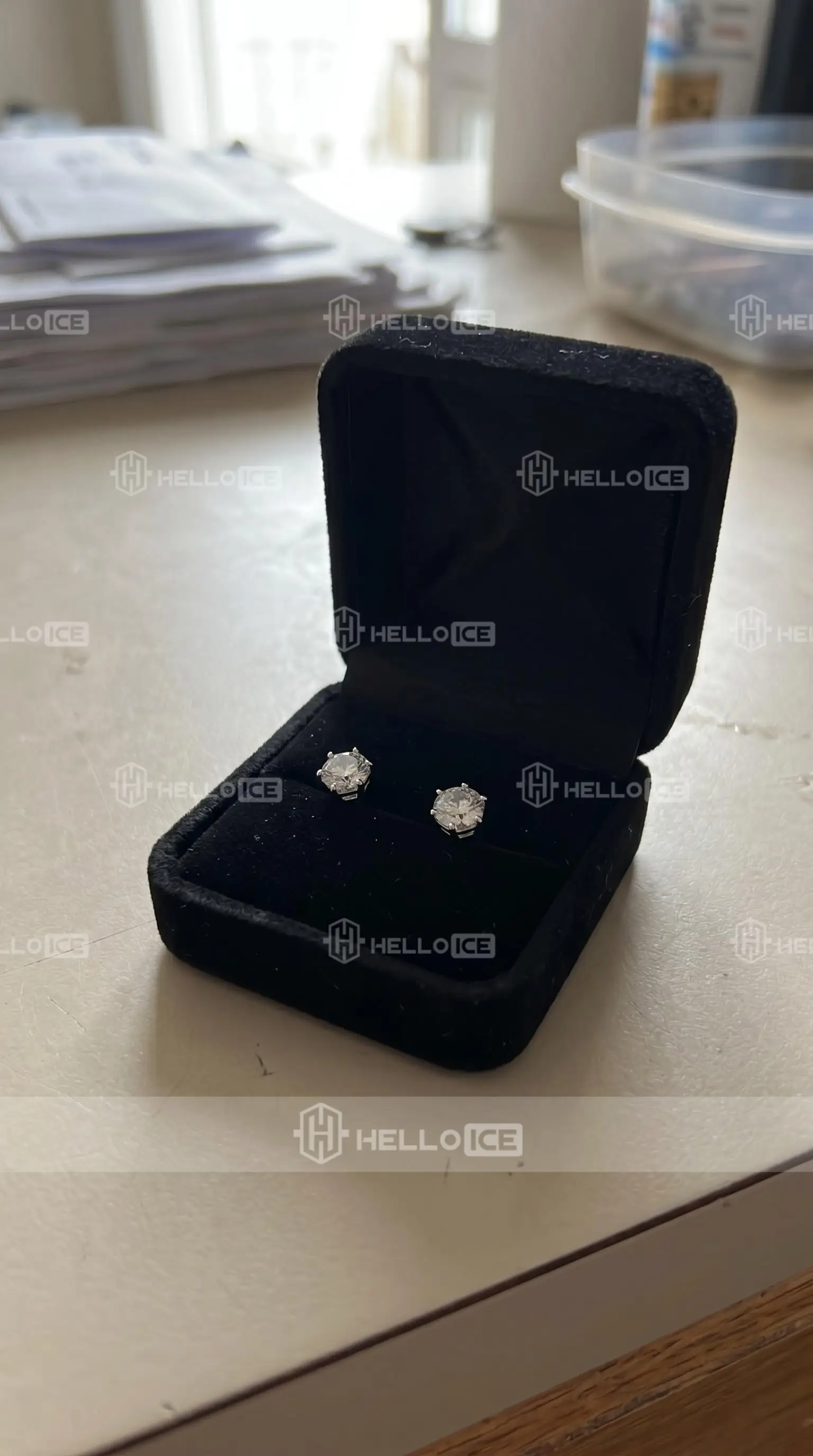 Helloice Review Image