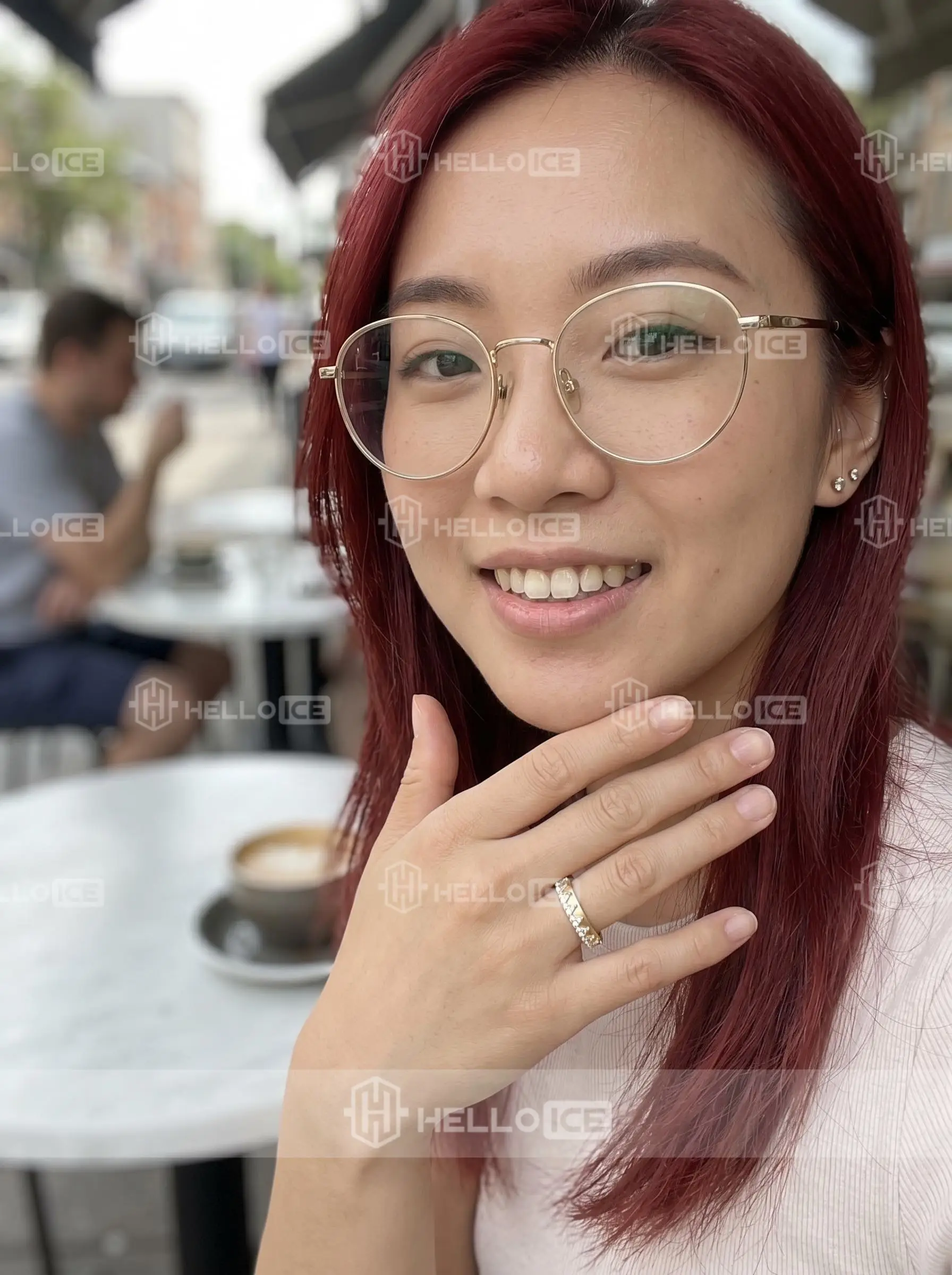 Helloice Review Image