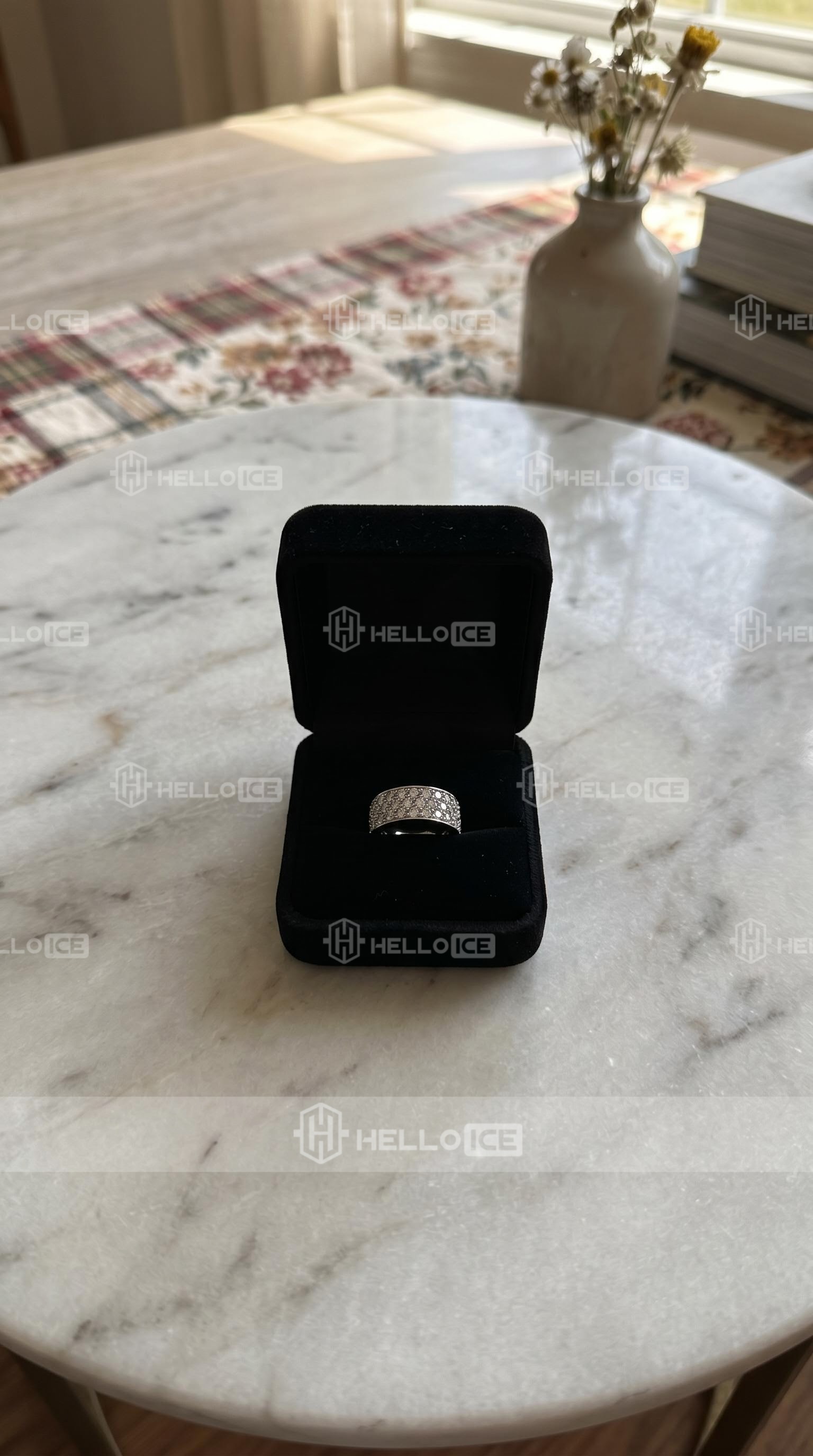 Helloice Review Image