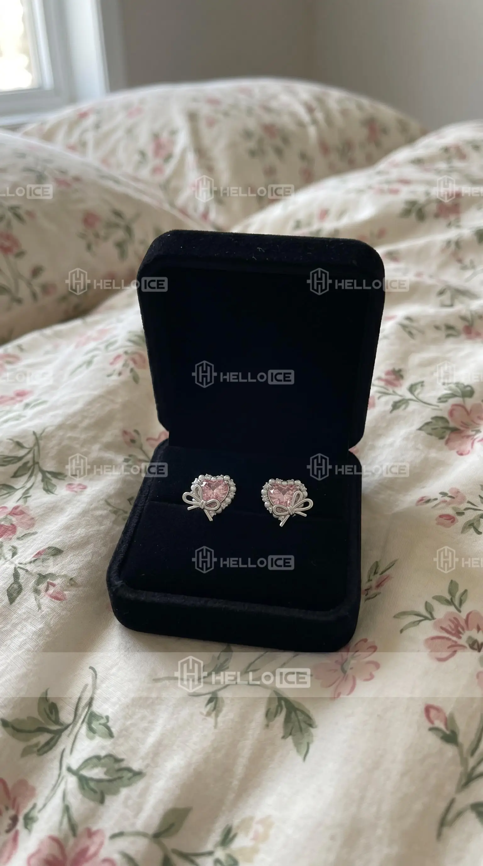 Helloice Review Image