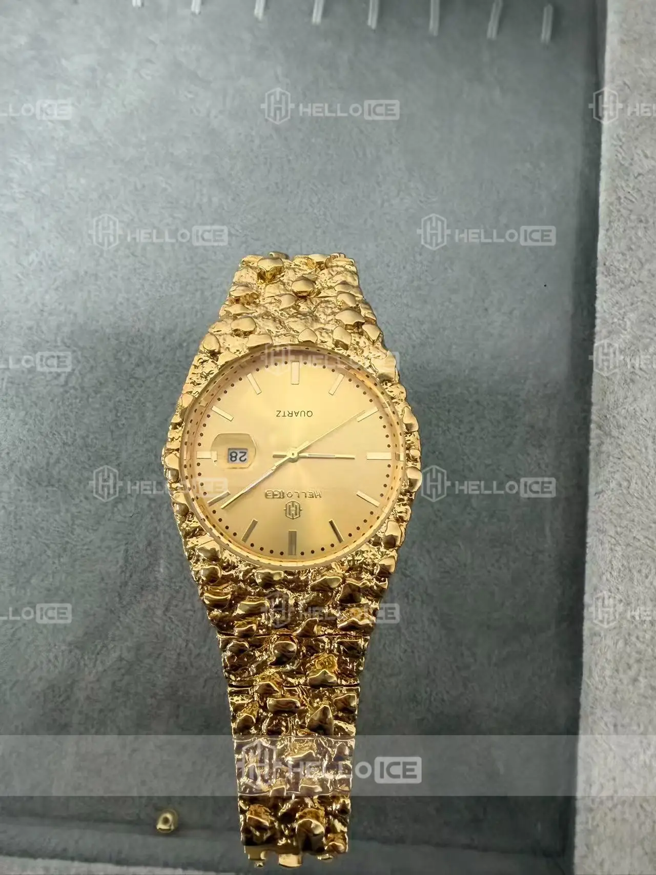 Helloice Review Image