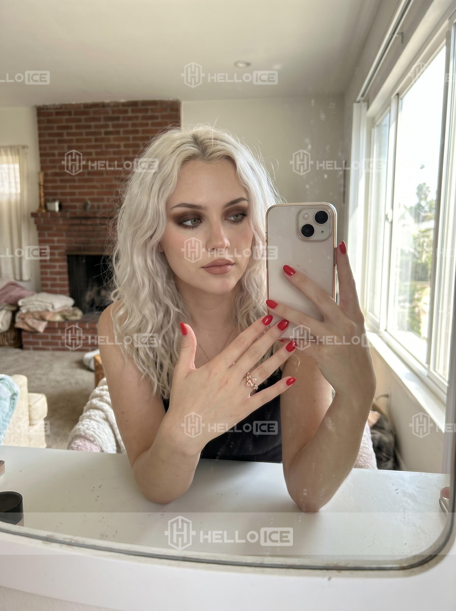 Helloice Review Image