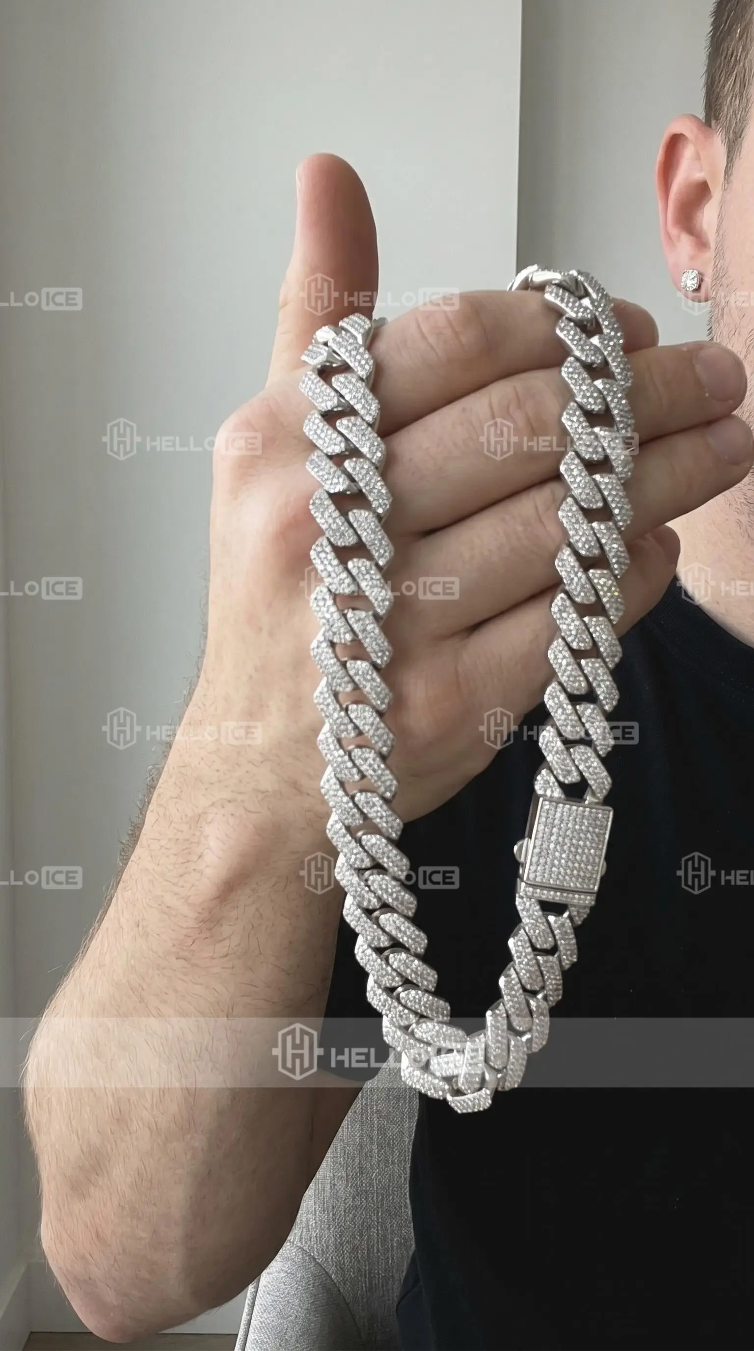 Helloice Review Image