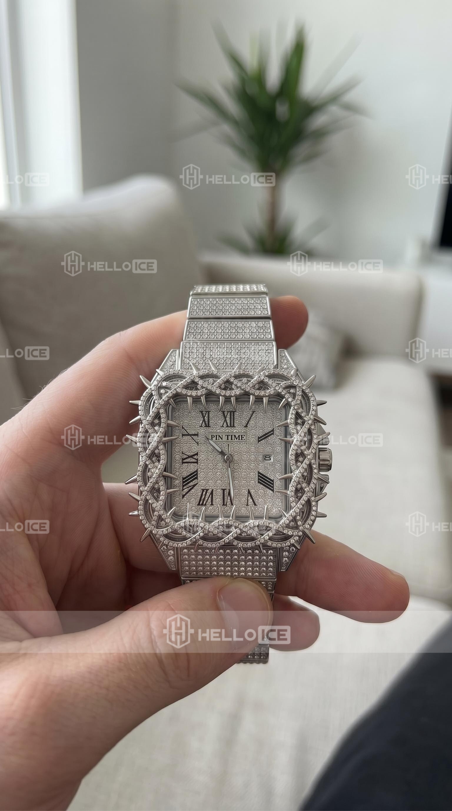Helloice Review Image