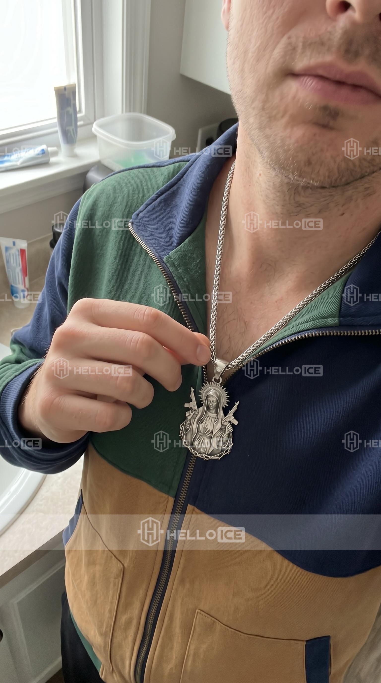 Helloice Review Image