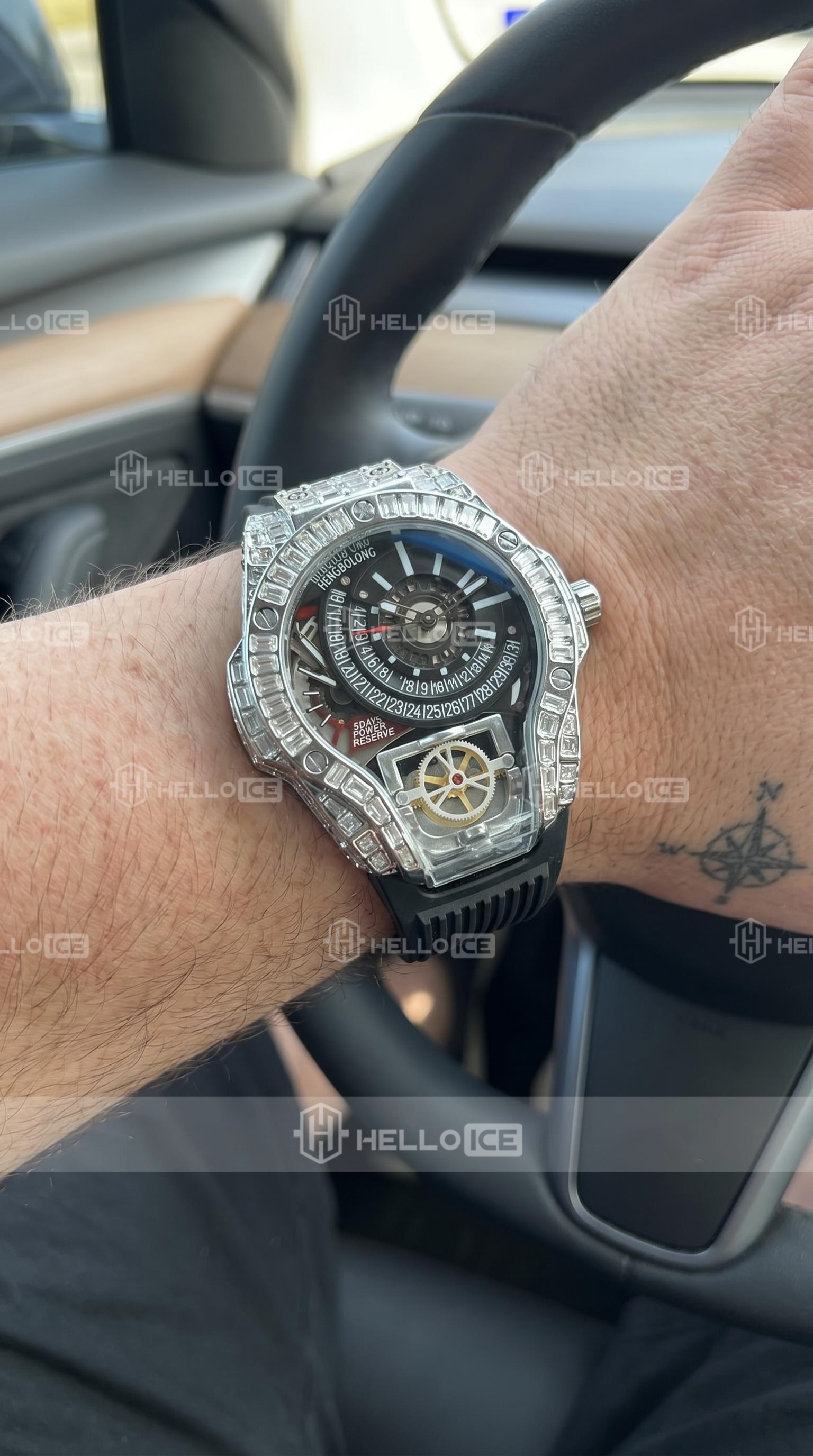 Helloice Review Image