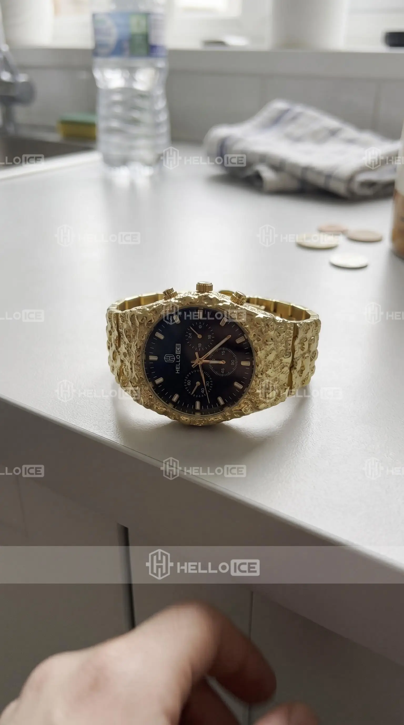 Helloice Review Image