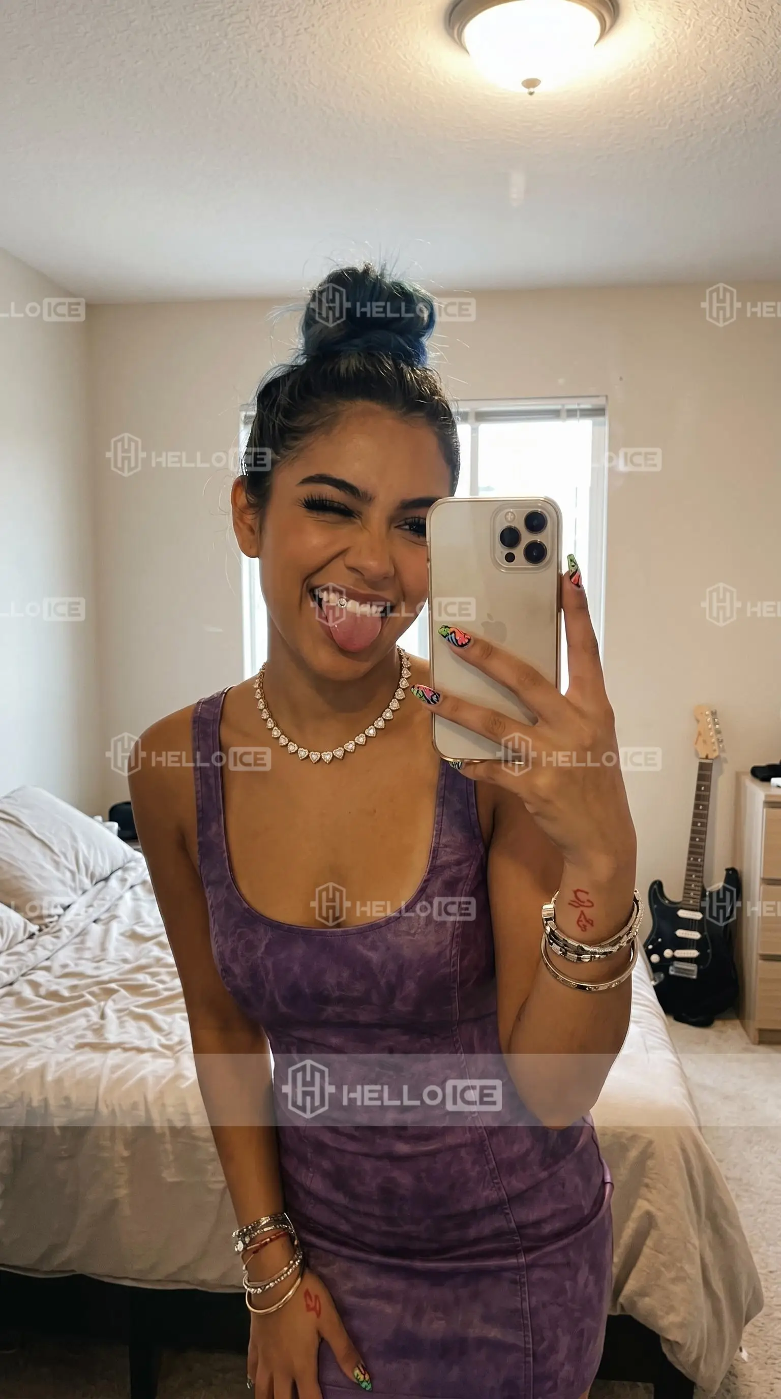 Helloice Review Image